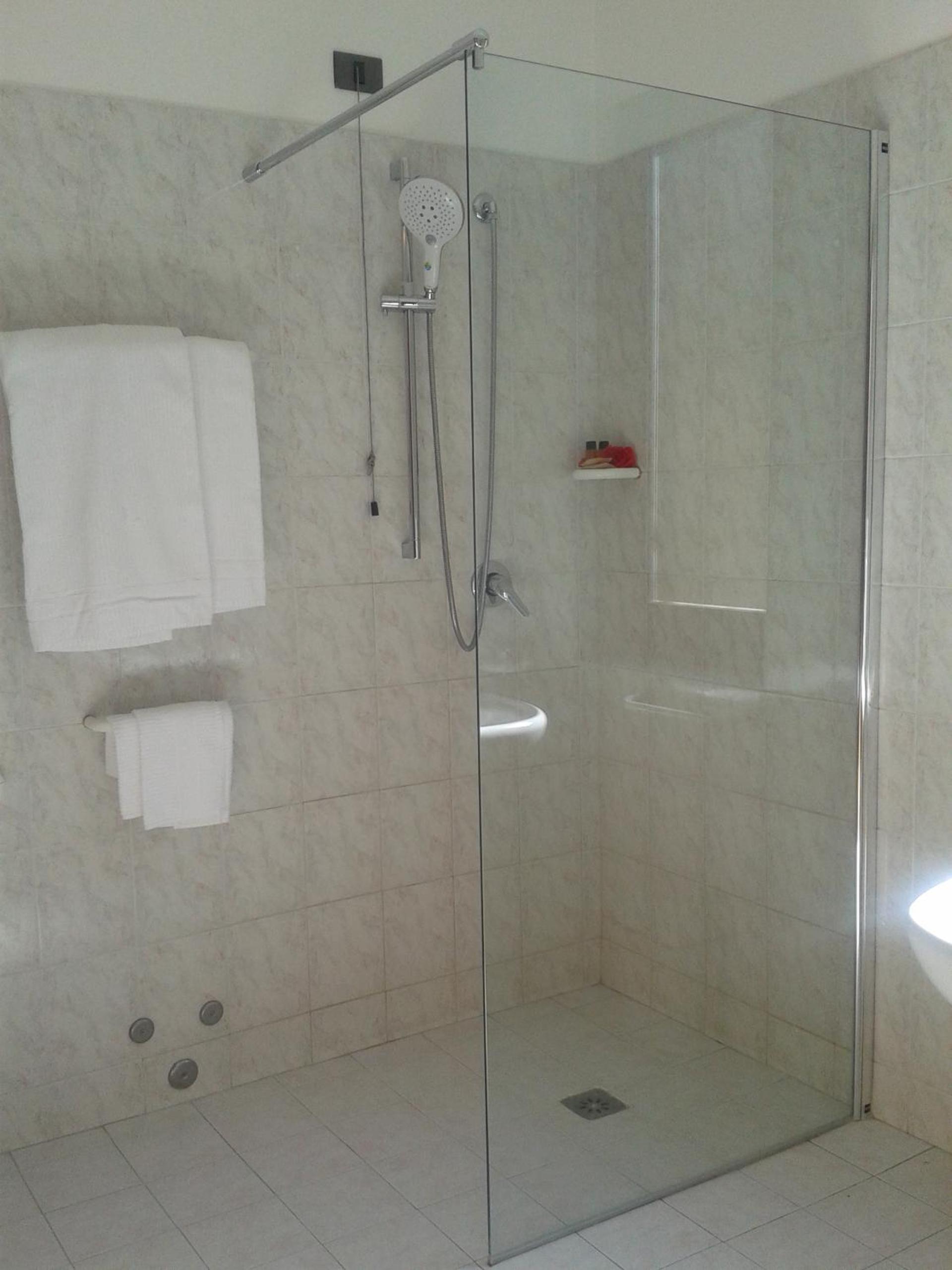 Economy Double Room photo 2