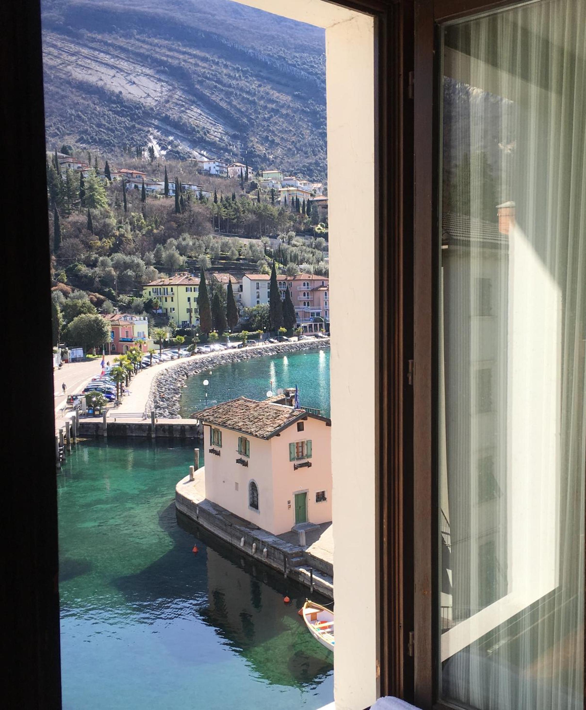 Double or Twin Room with Harbor View - Photo 10