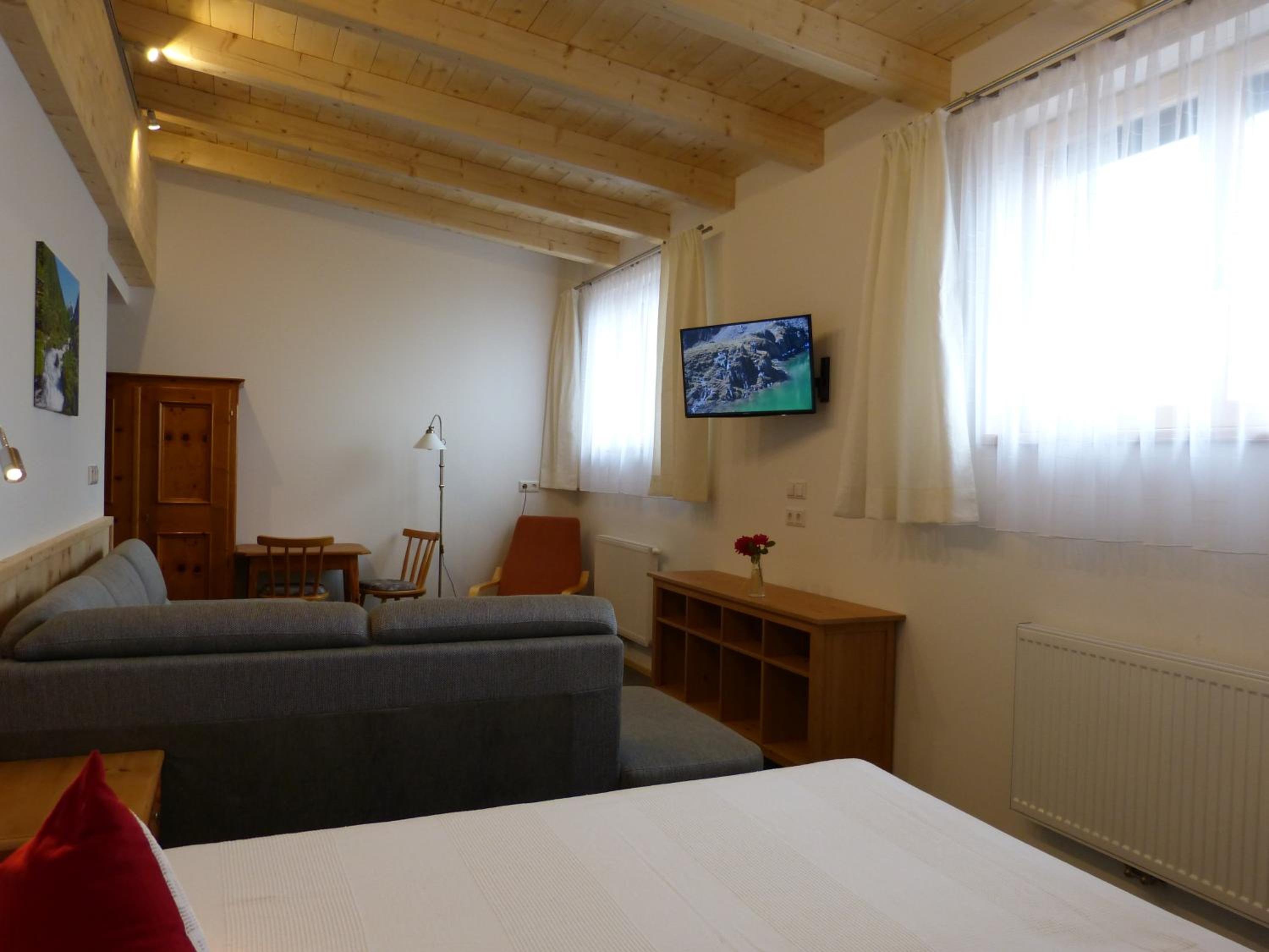 Family Room A photo 2