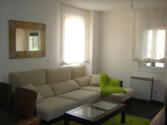 Apartment with Terrace - Photo 9