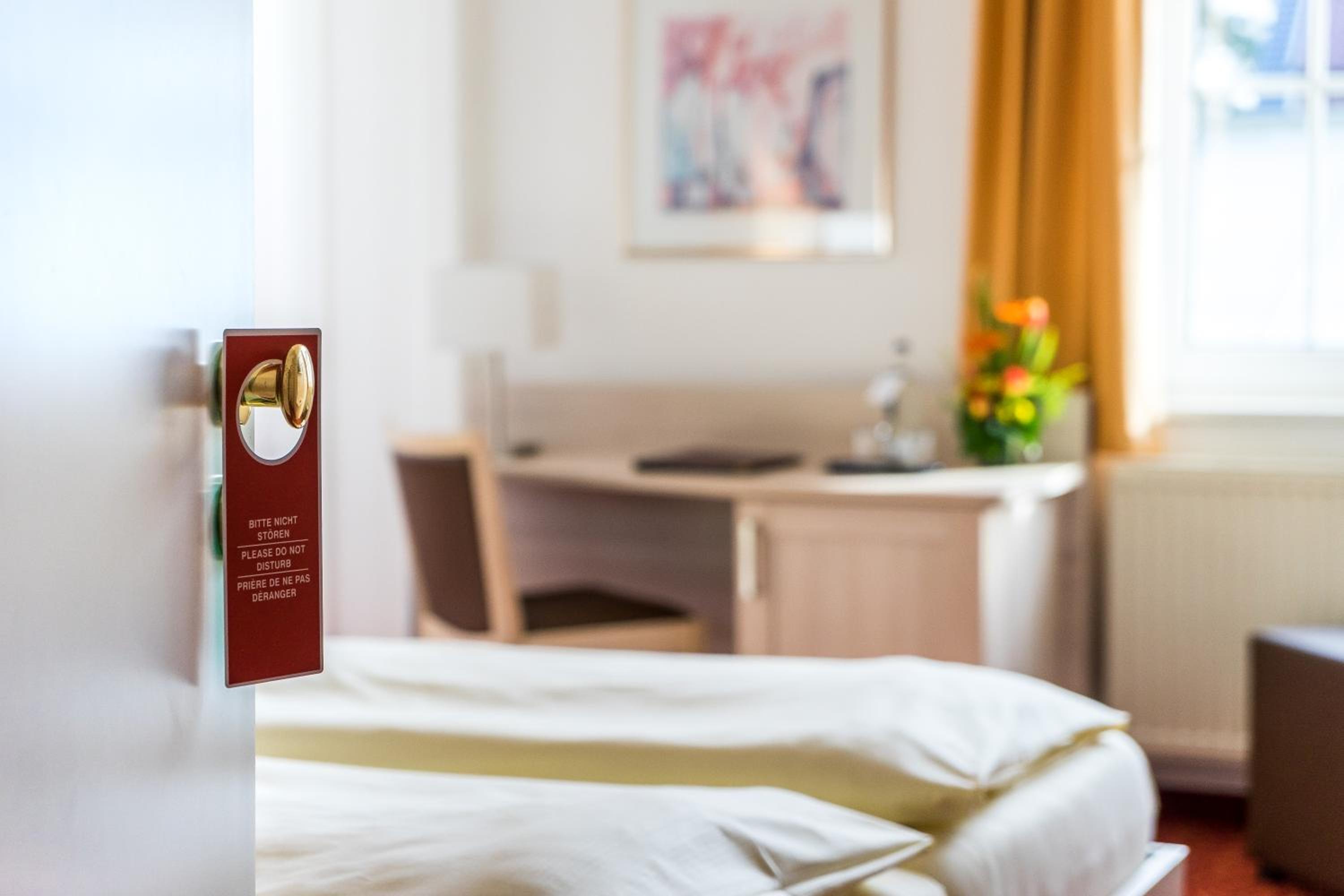 Double Room - Photo 10
