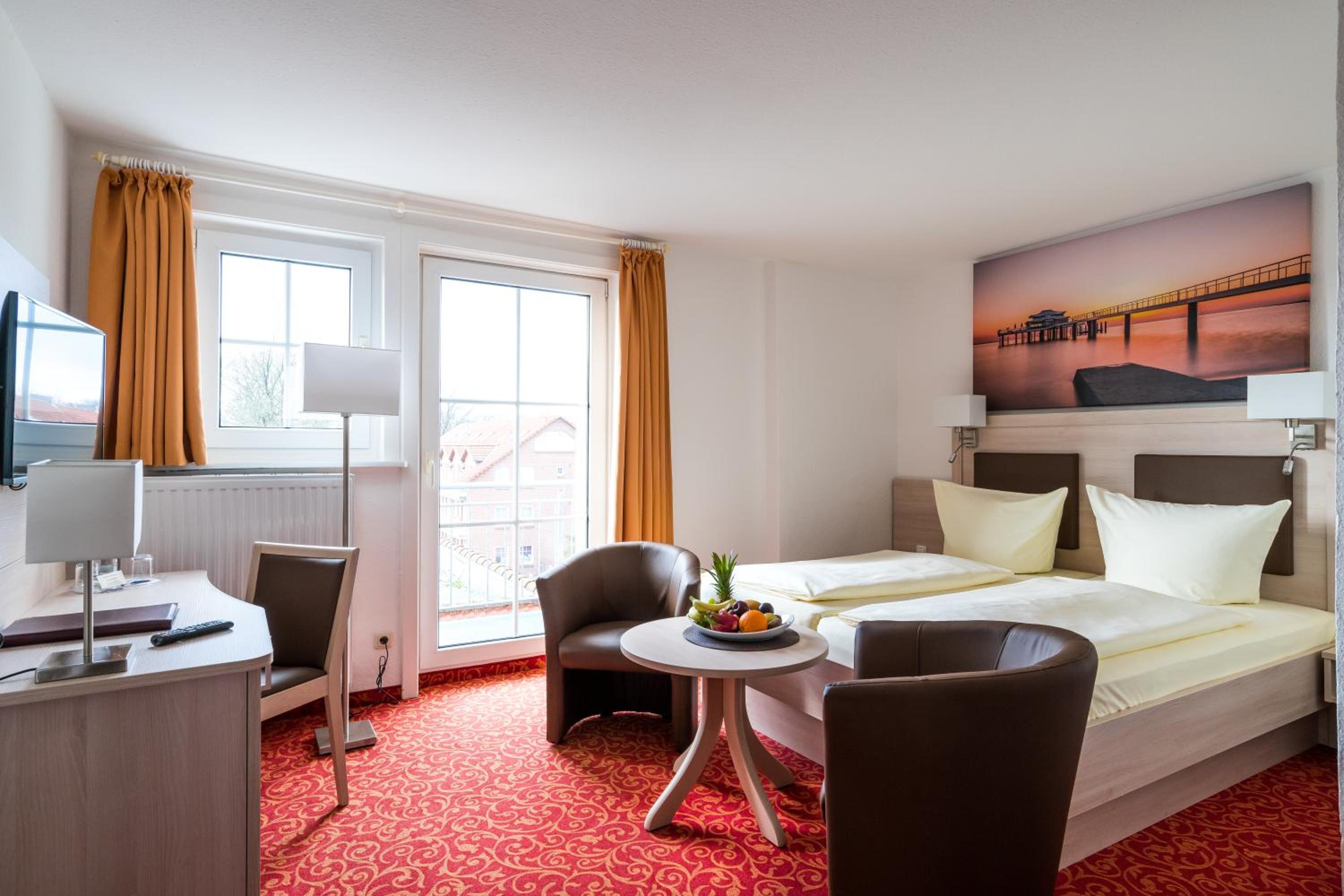 Double Room - Photo 11