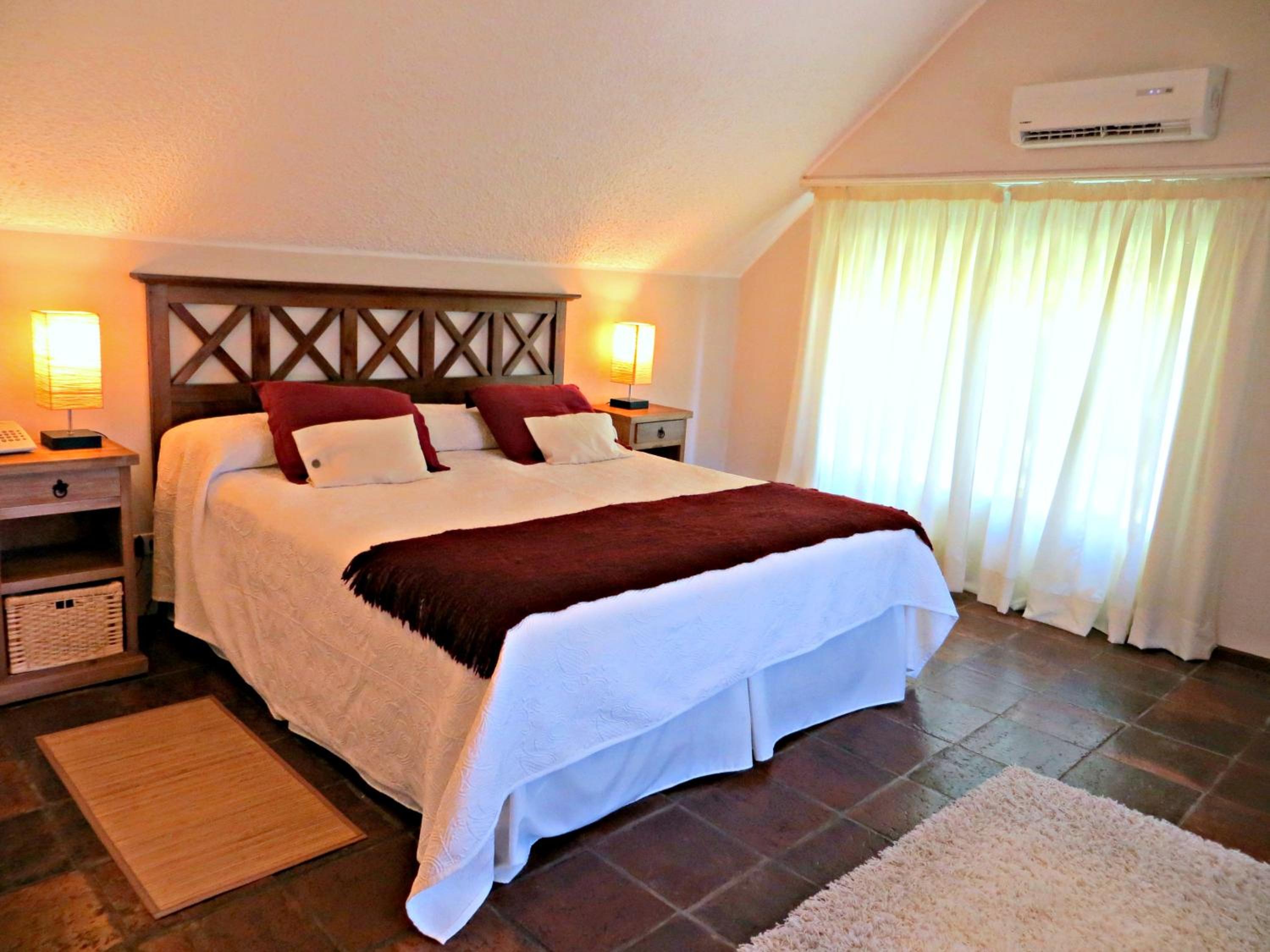 Deluxe Suite with Spa Bath photo 1