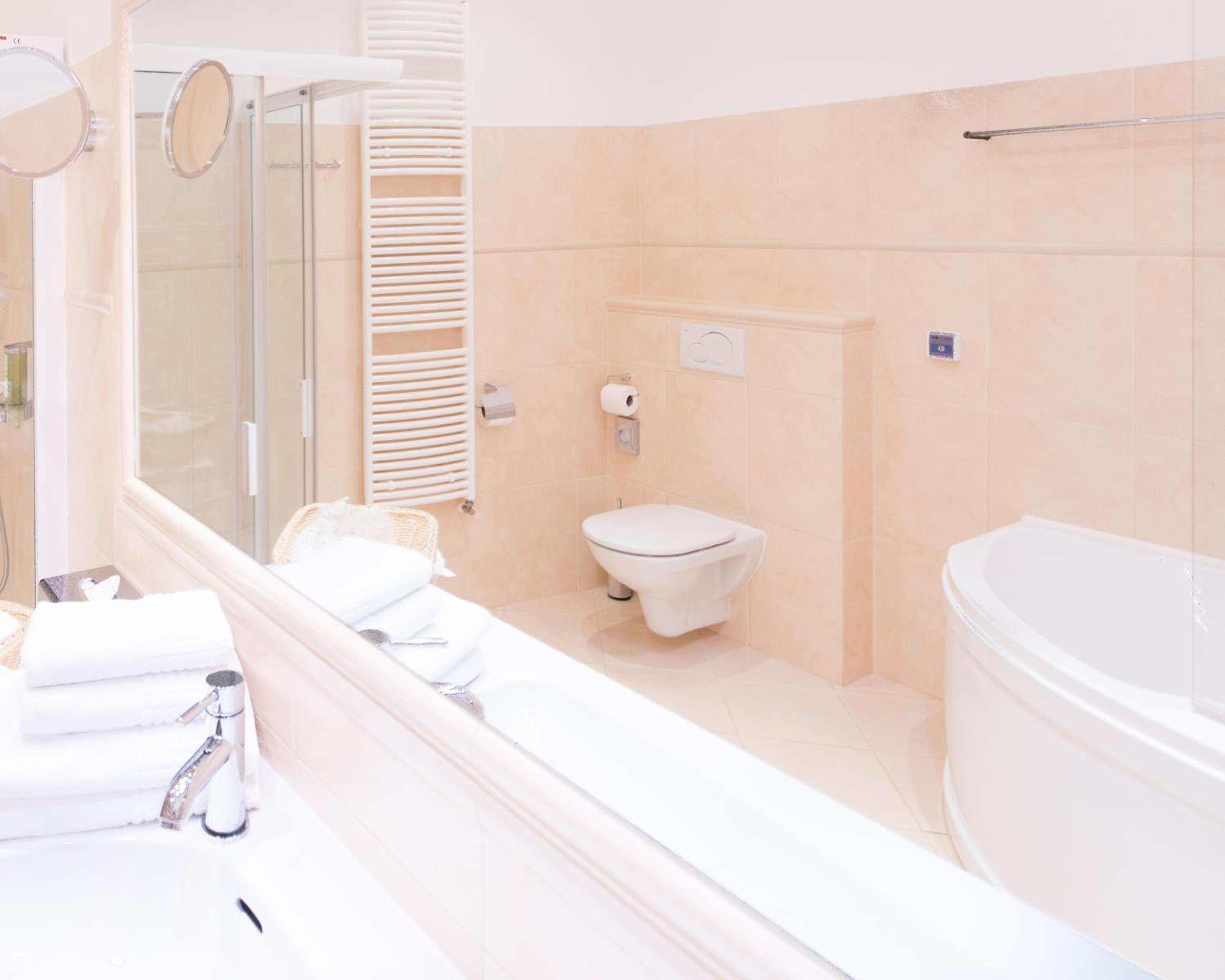 Deluxe Family Suite