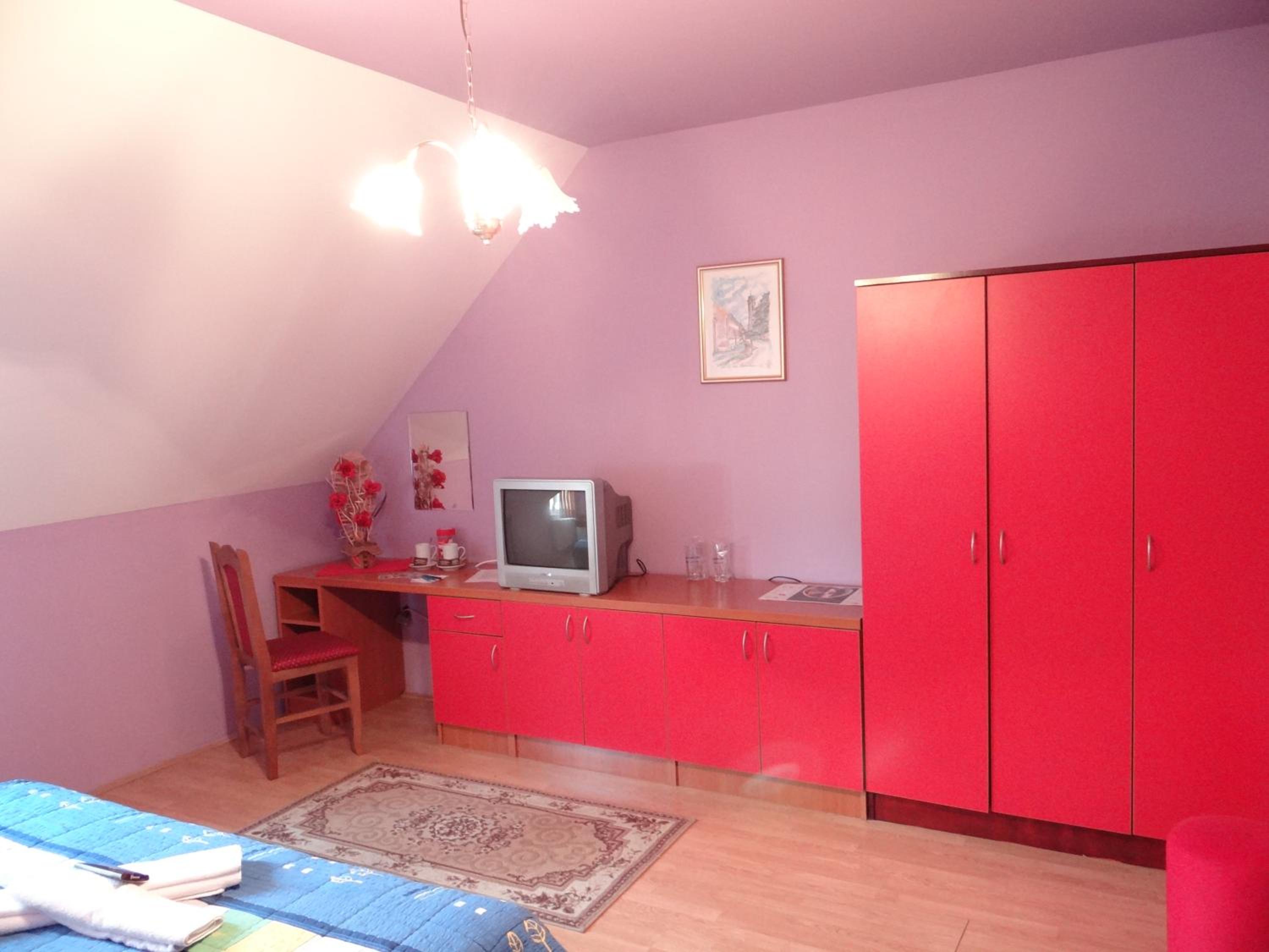 Double Room - Photo 19