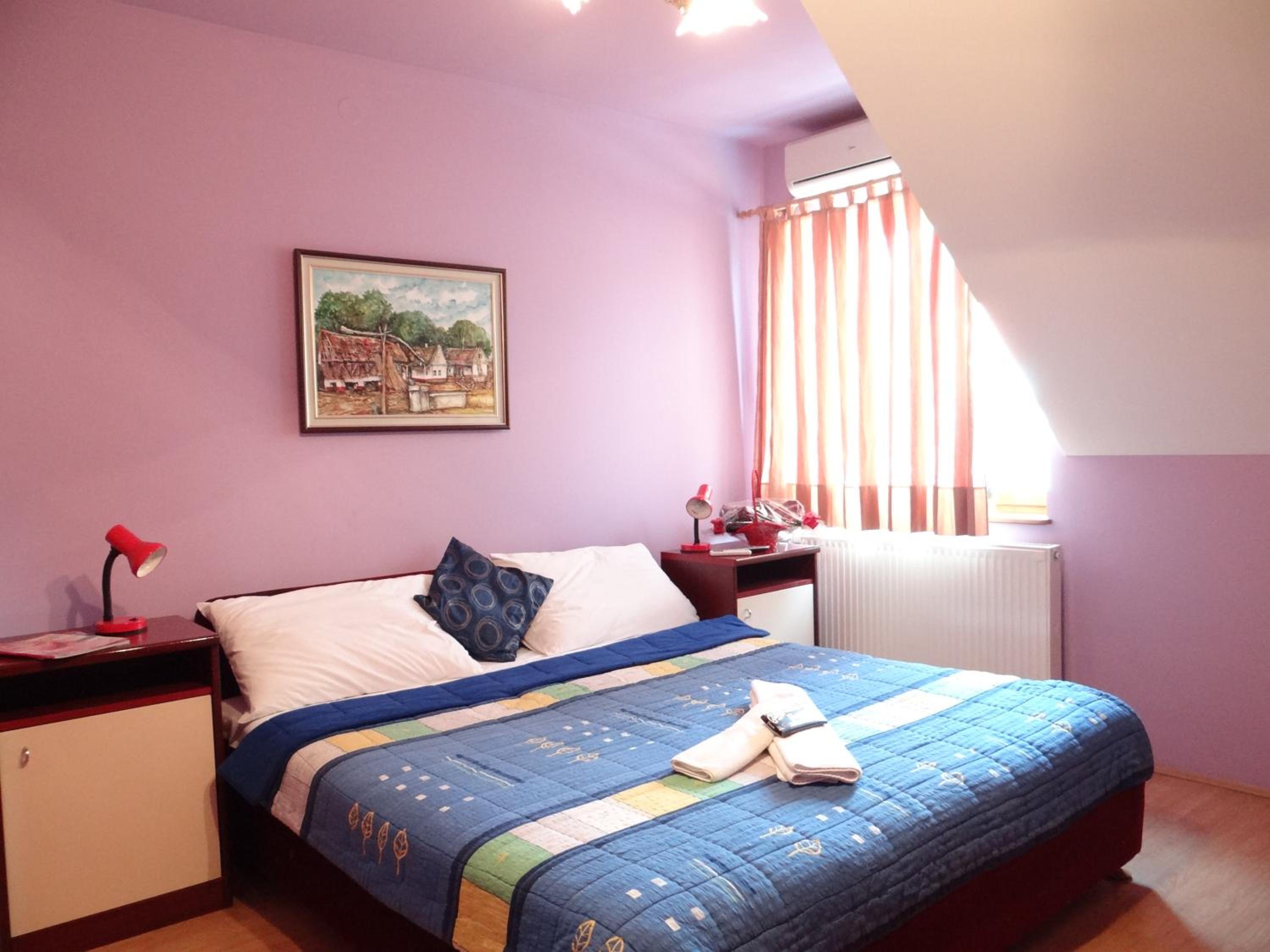 Double Room - Photo 22