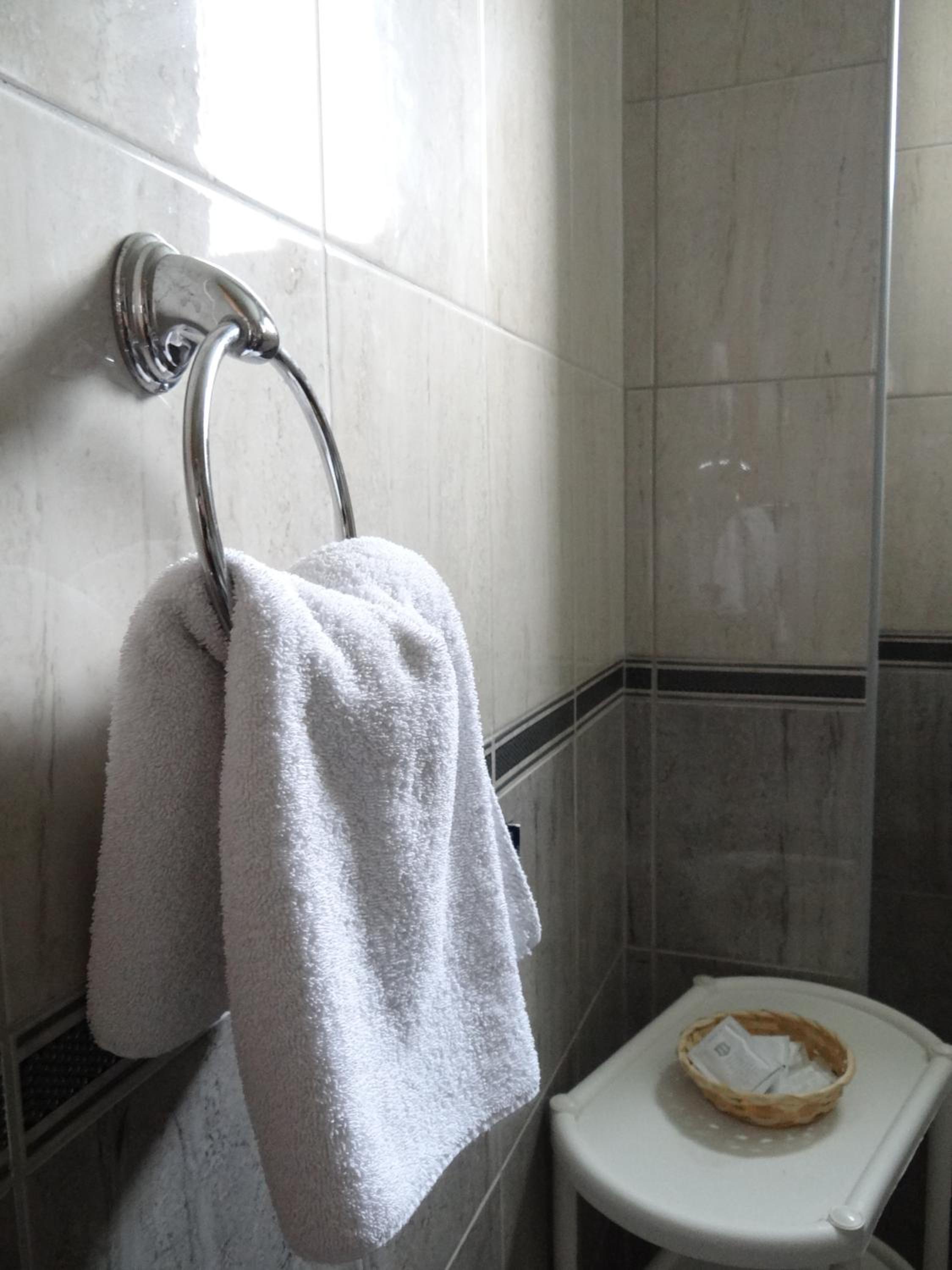 Double Room - Photo 23