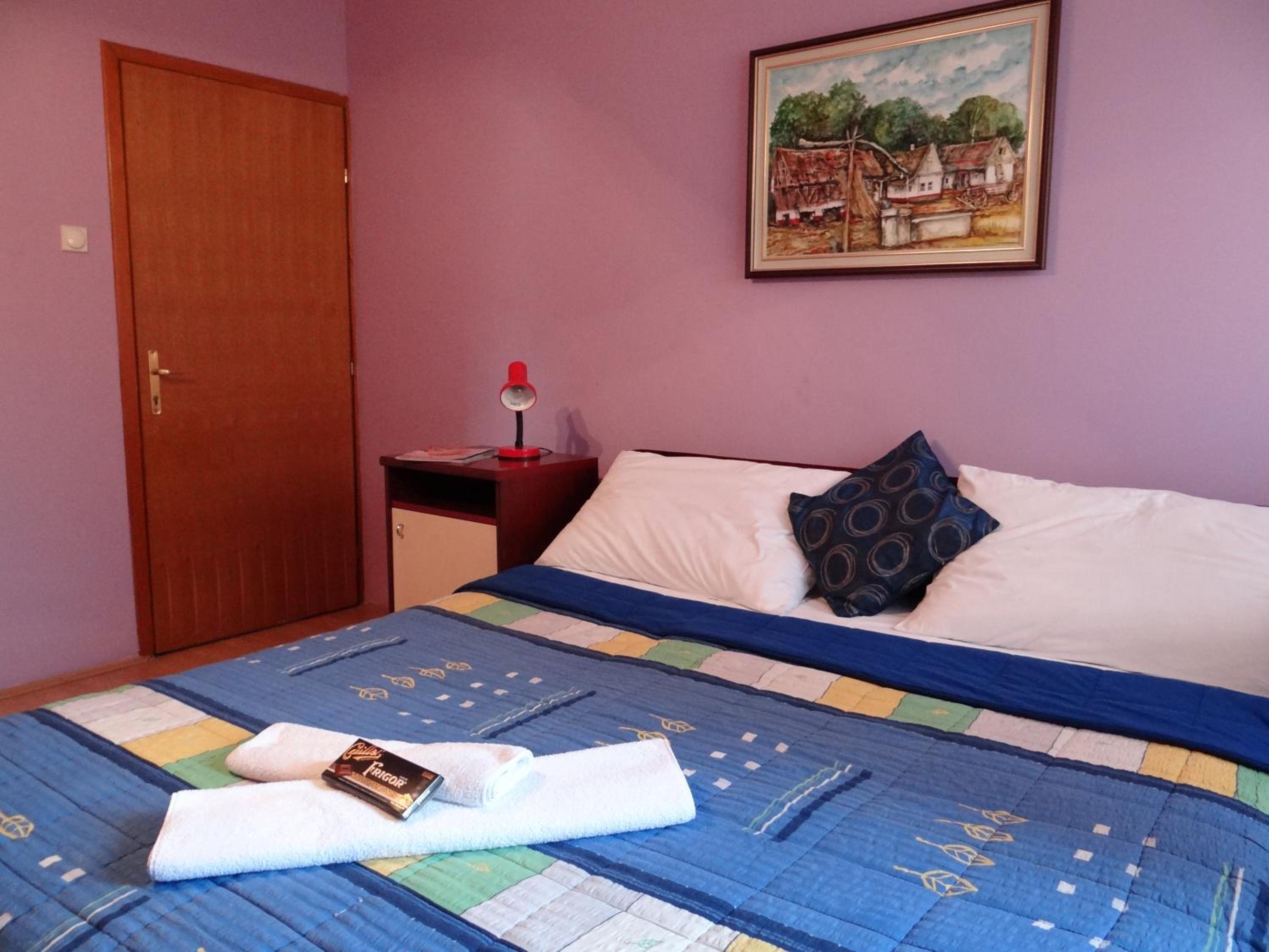 Double Room - Photo 24