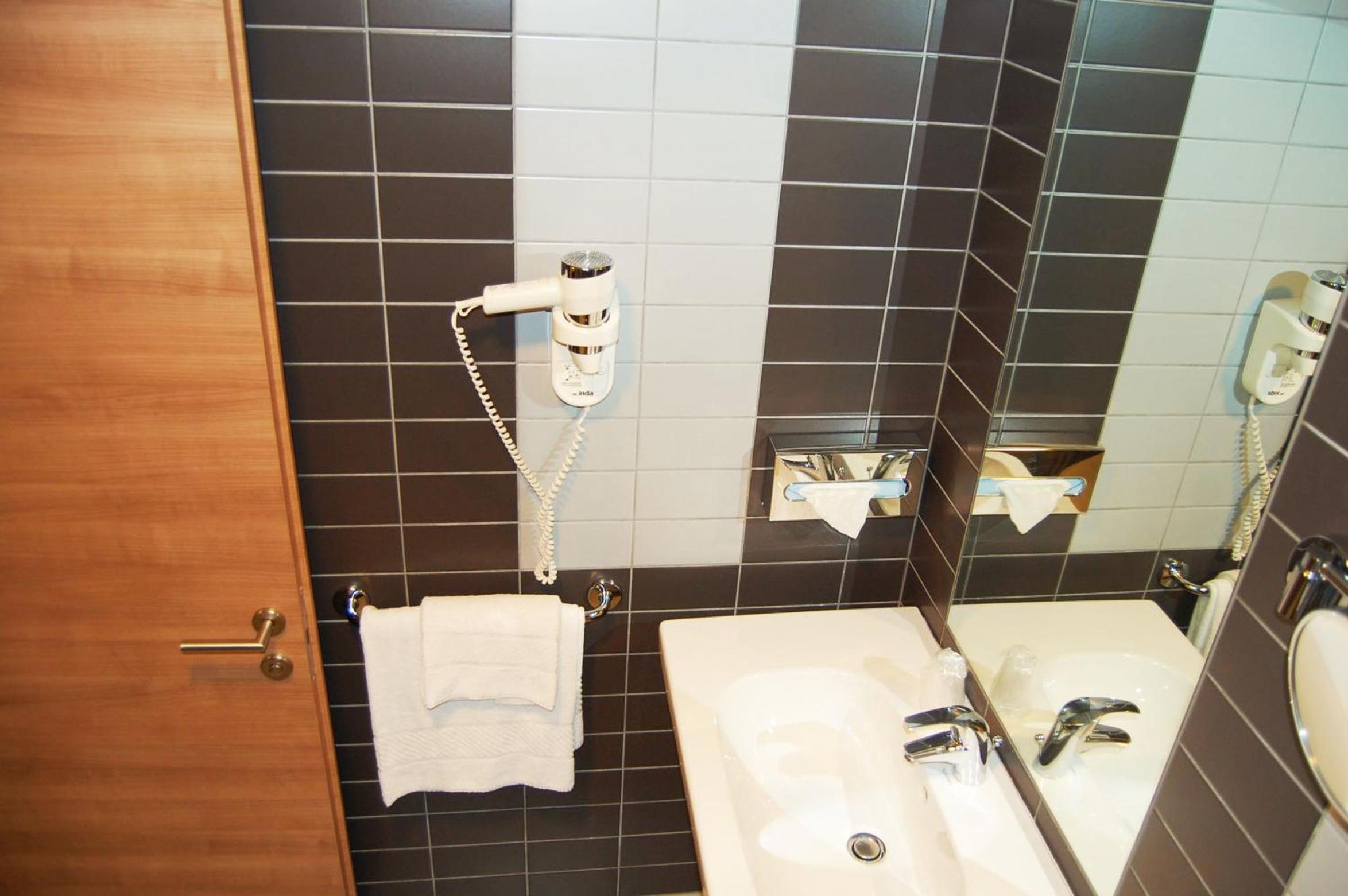 Double Room - Photo 4