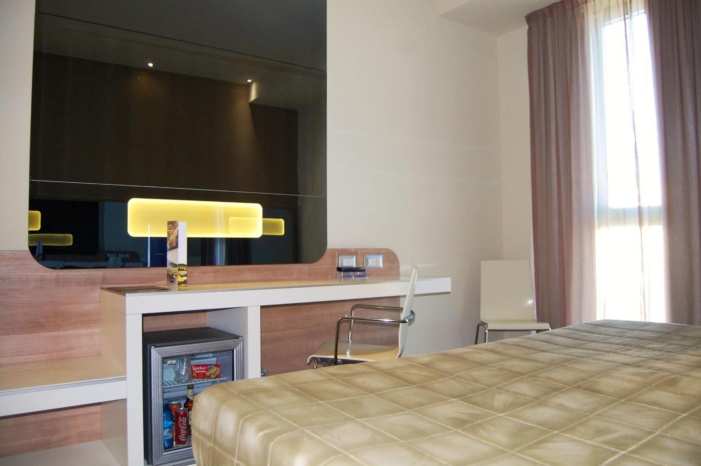 Double Room - Photo 3