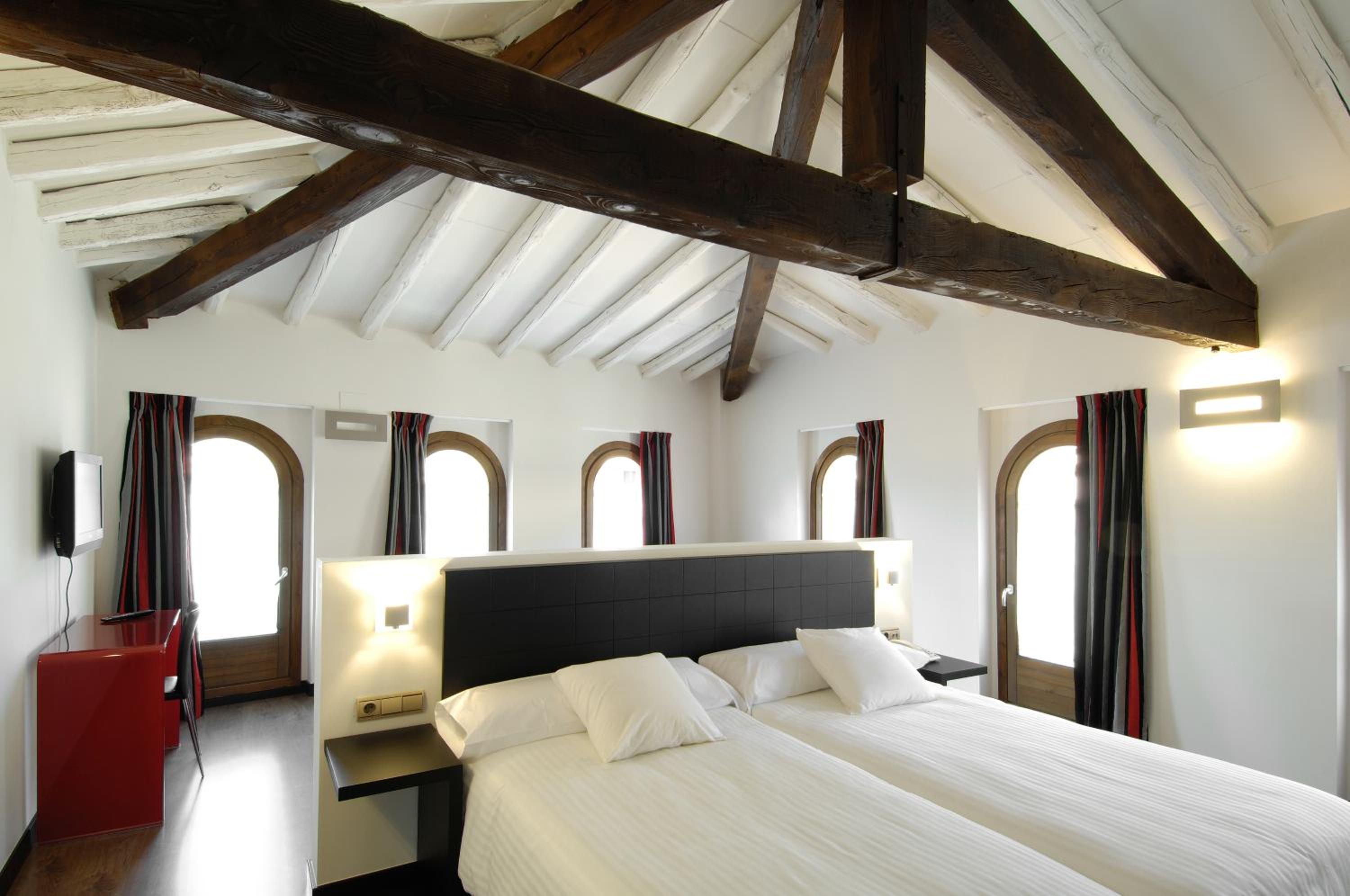 Superior Twin Room photo 3