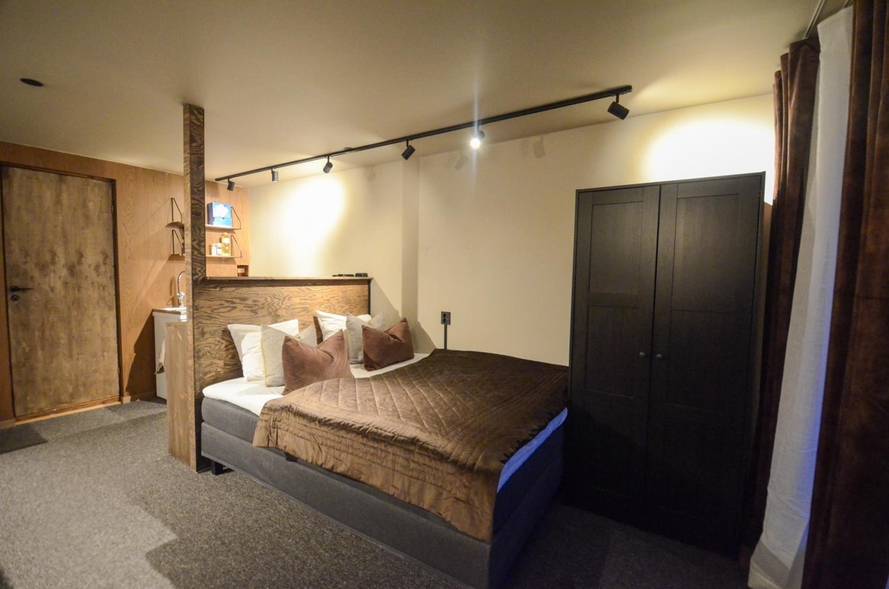 Steam Pier- Beachfront Apartment photo 1