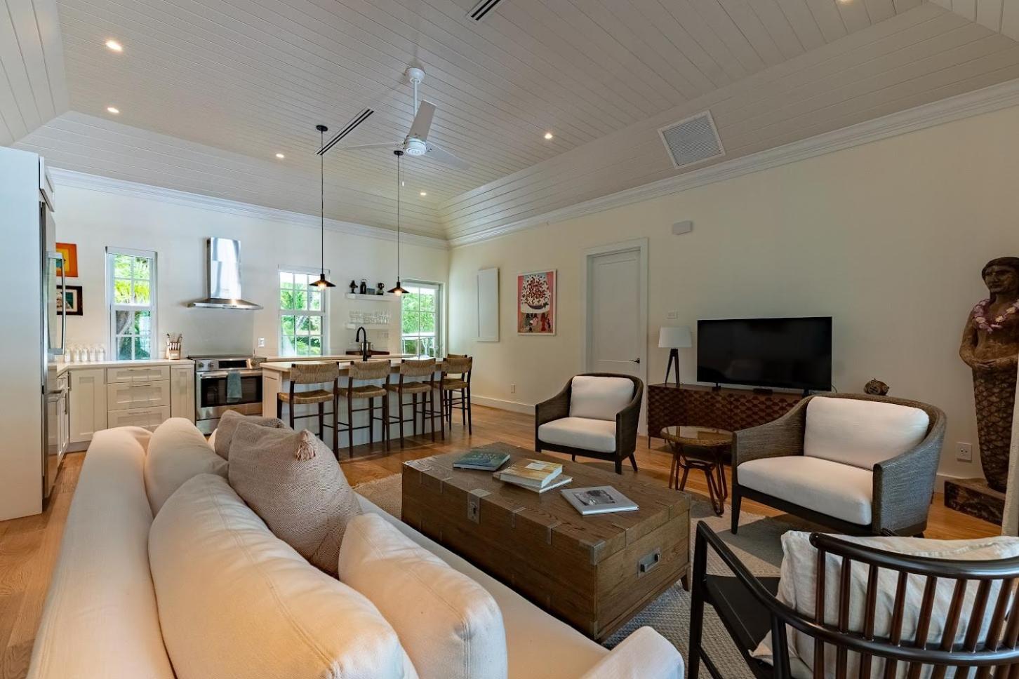 Three Bedroom Ocean View Villa w/ Pool