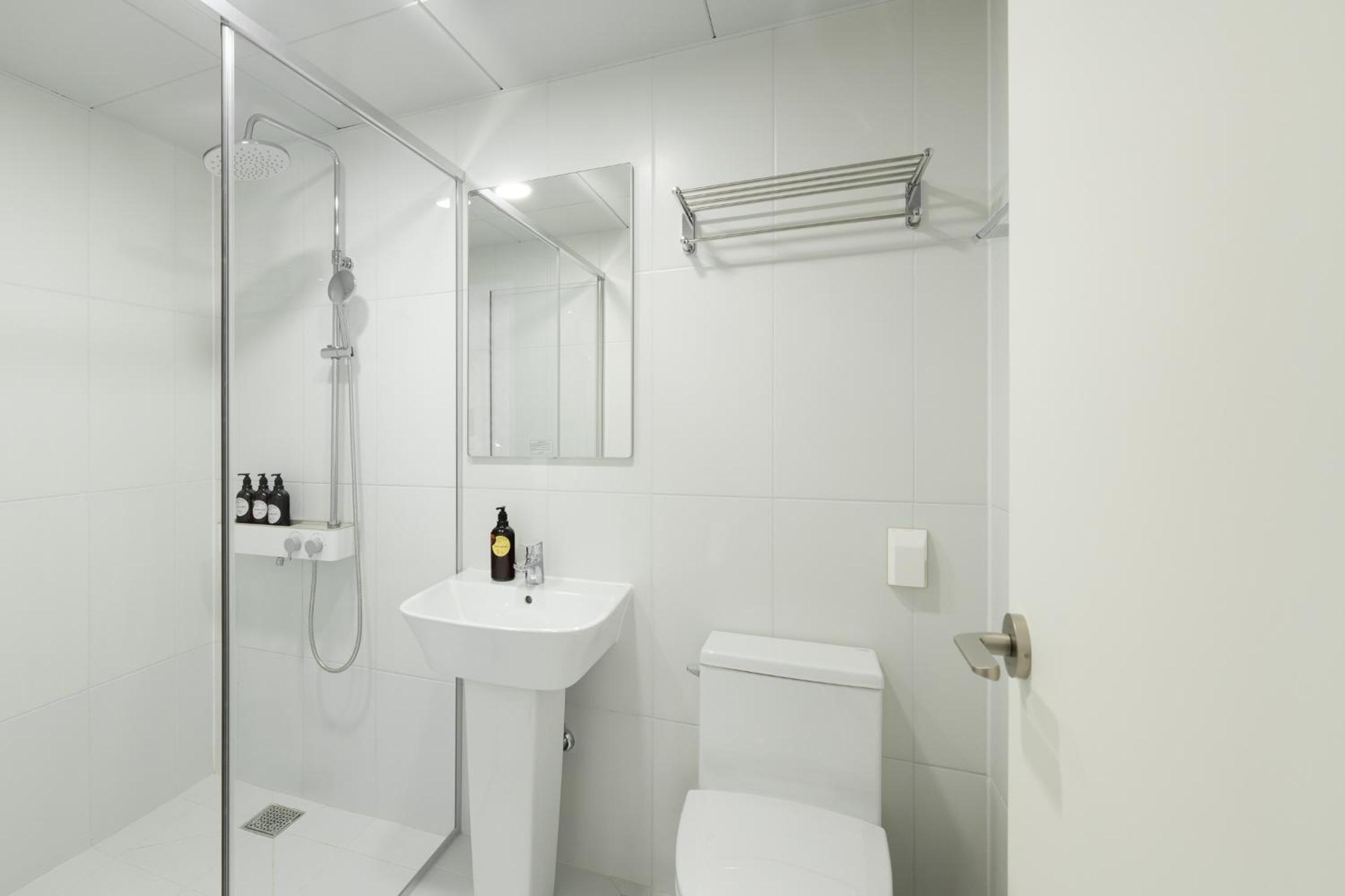 Double Room - Photo 3