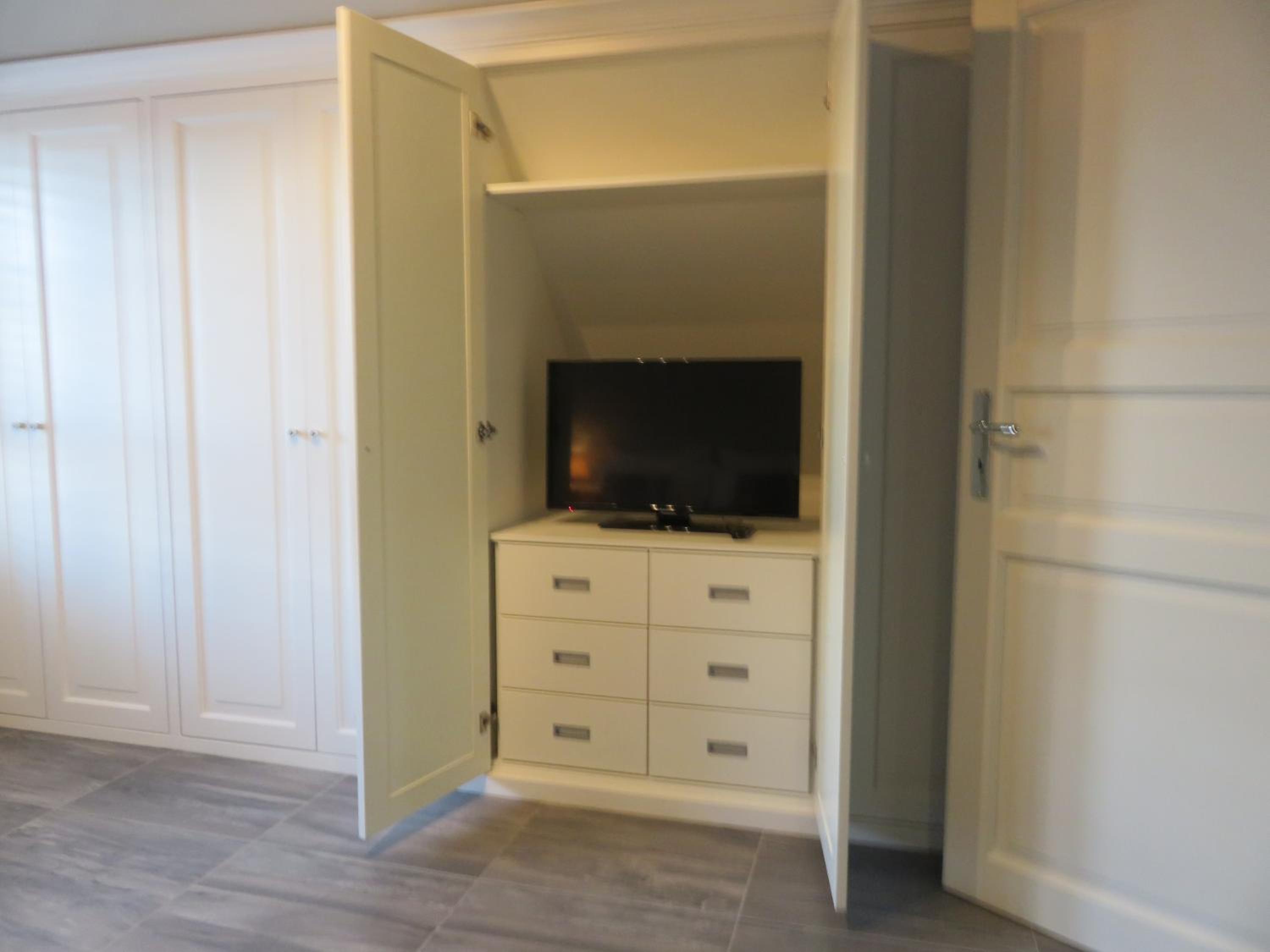 Two-Bedroom House photo 2