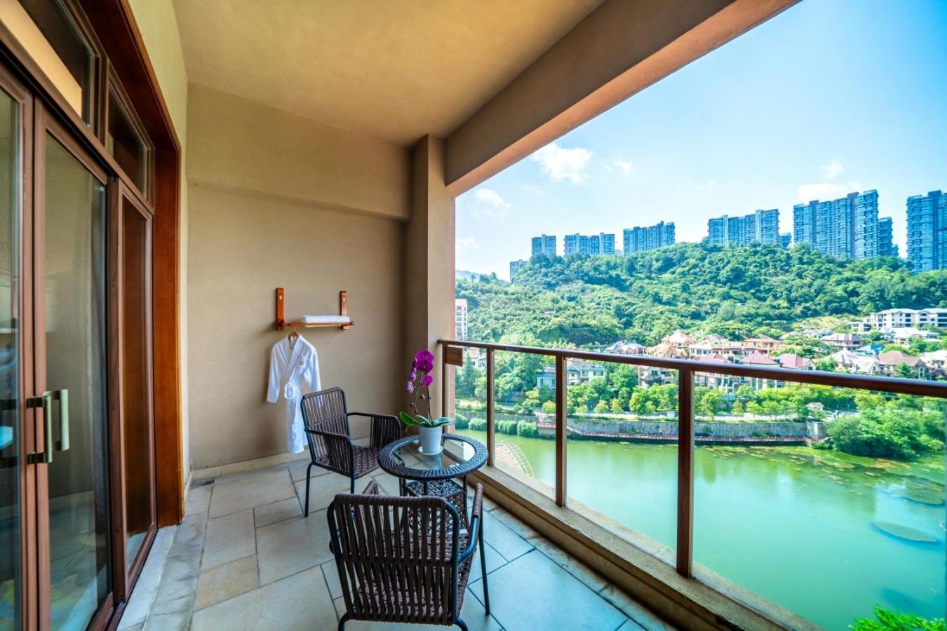 Double Room with Lake View photo 1