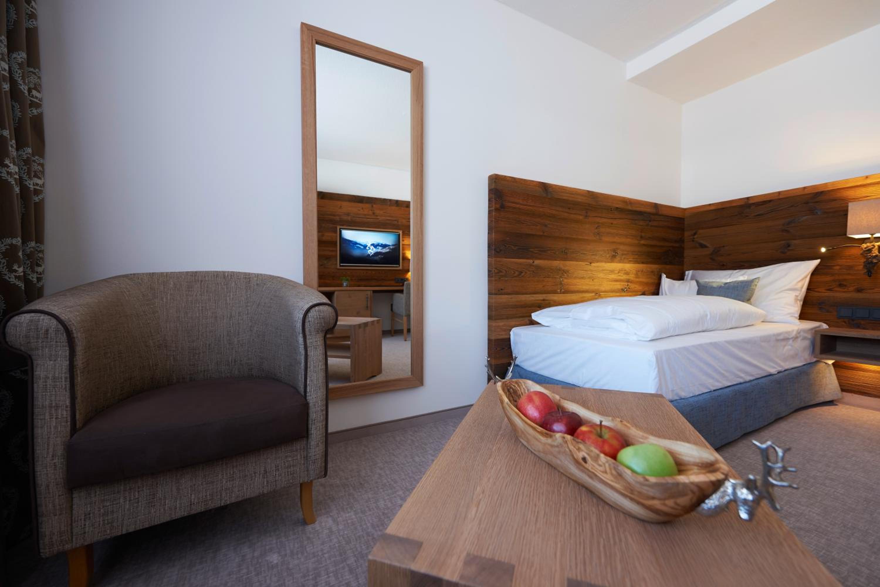 Single Room with Private Bathroom