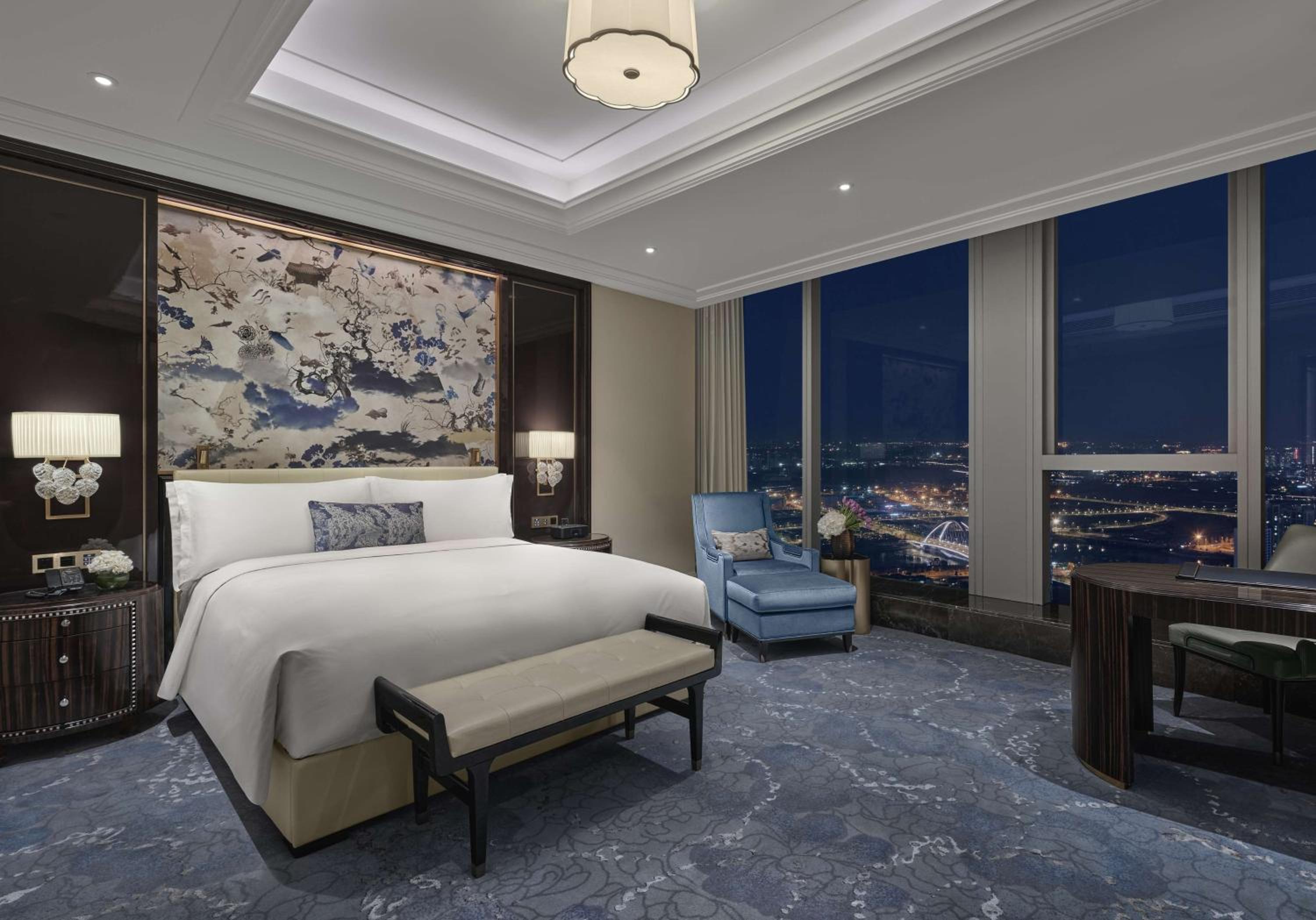 King Room with Lake View