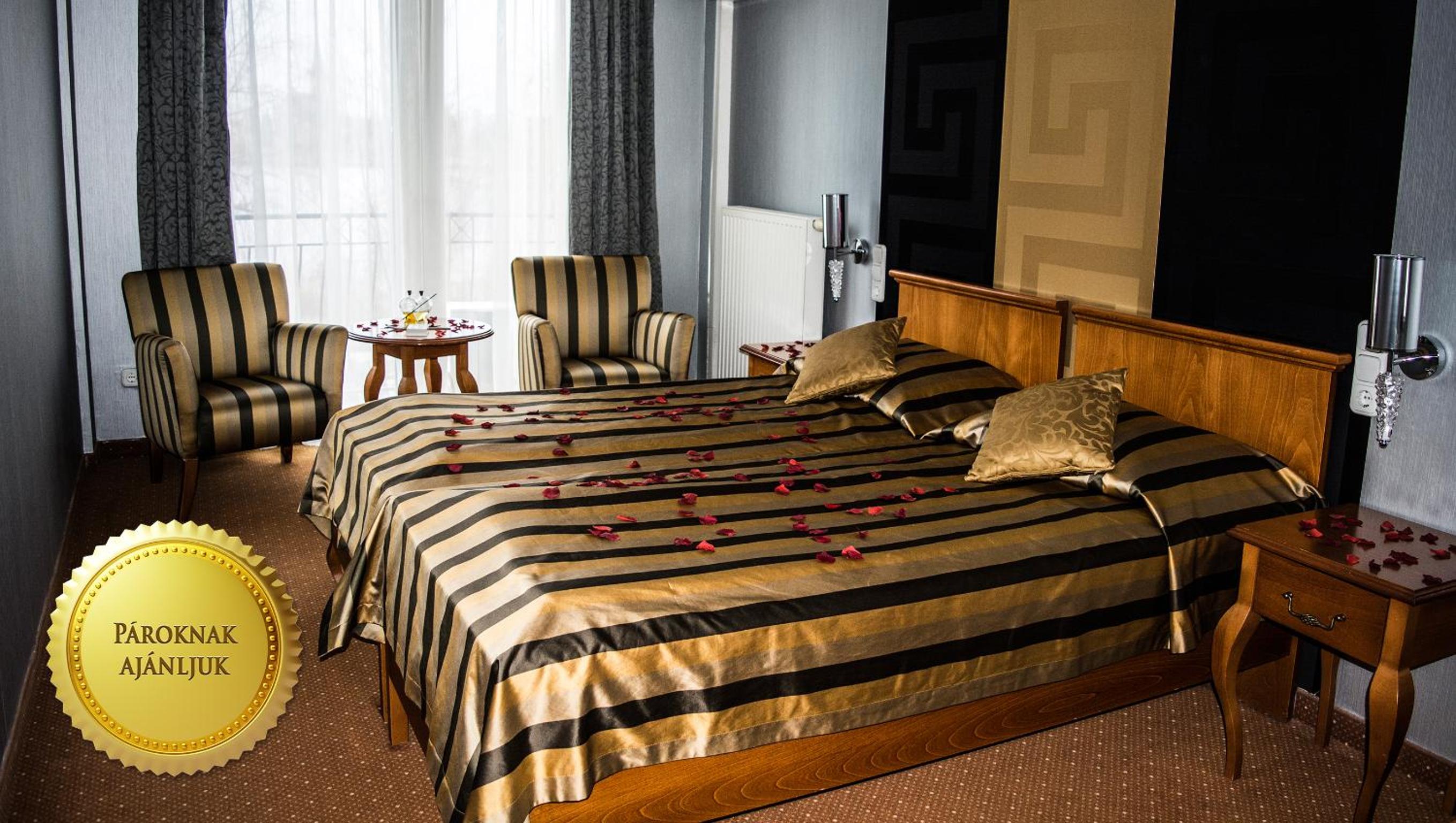 Double Room - Photo 8