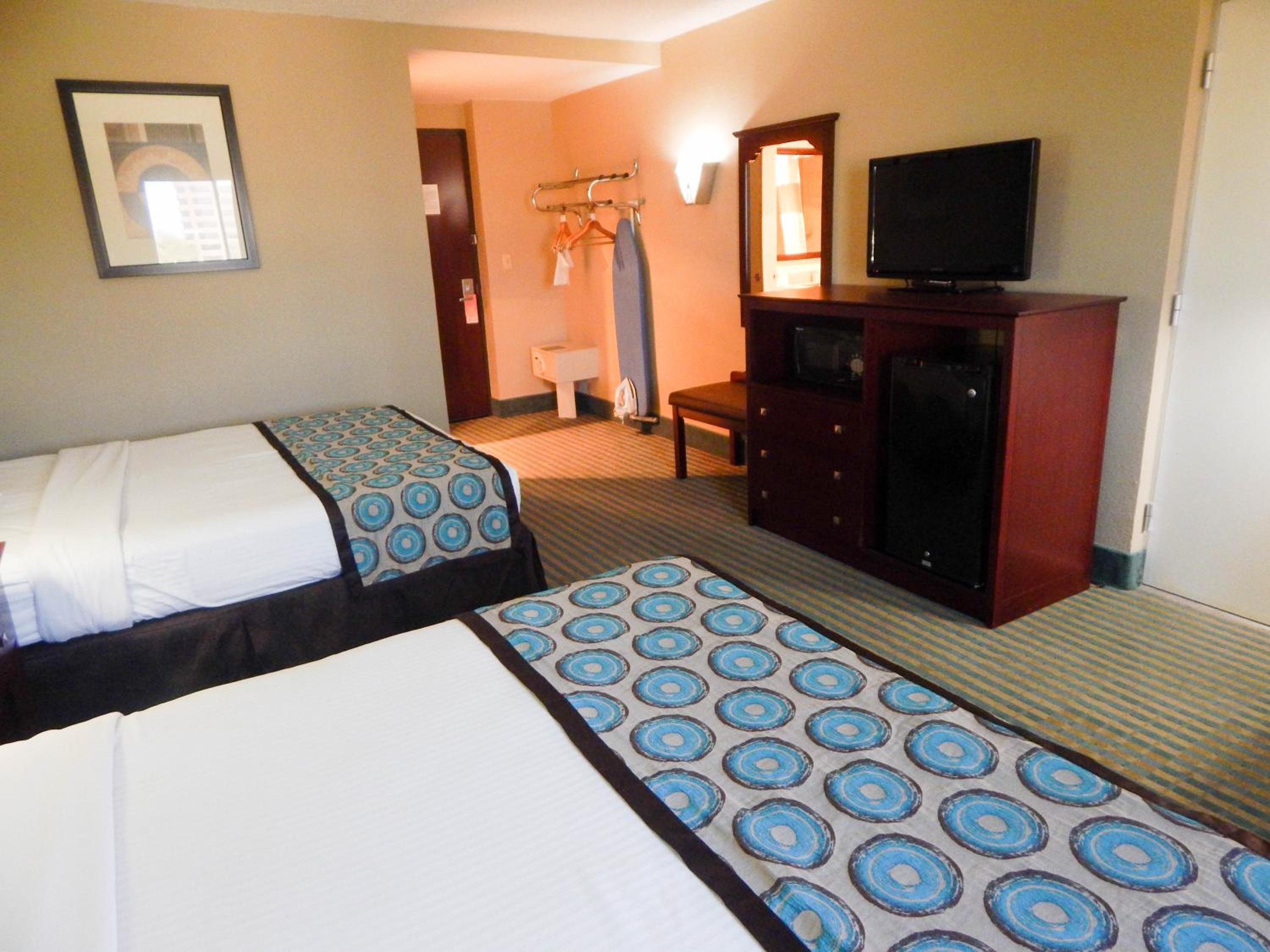 Double Room with Two Double Beds - Non-Smoking - Photo 4