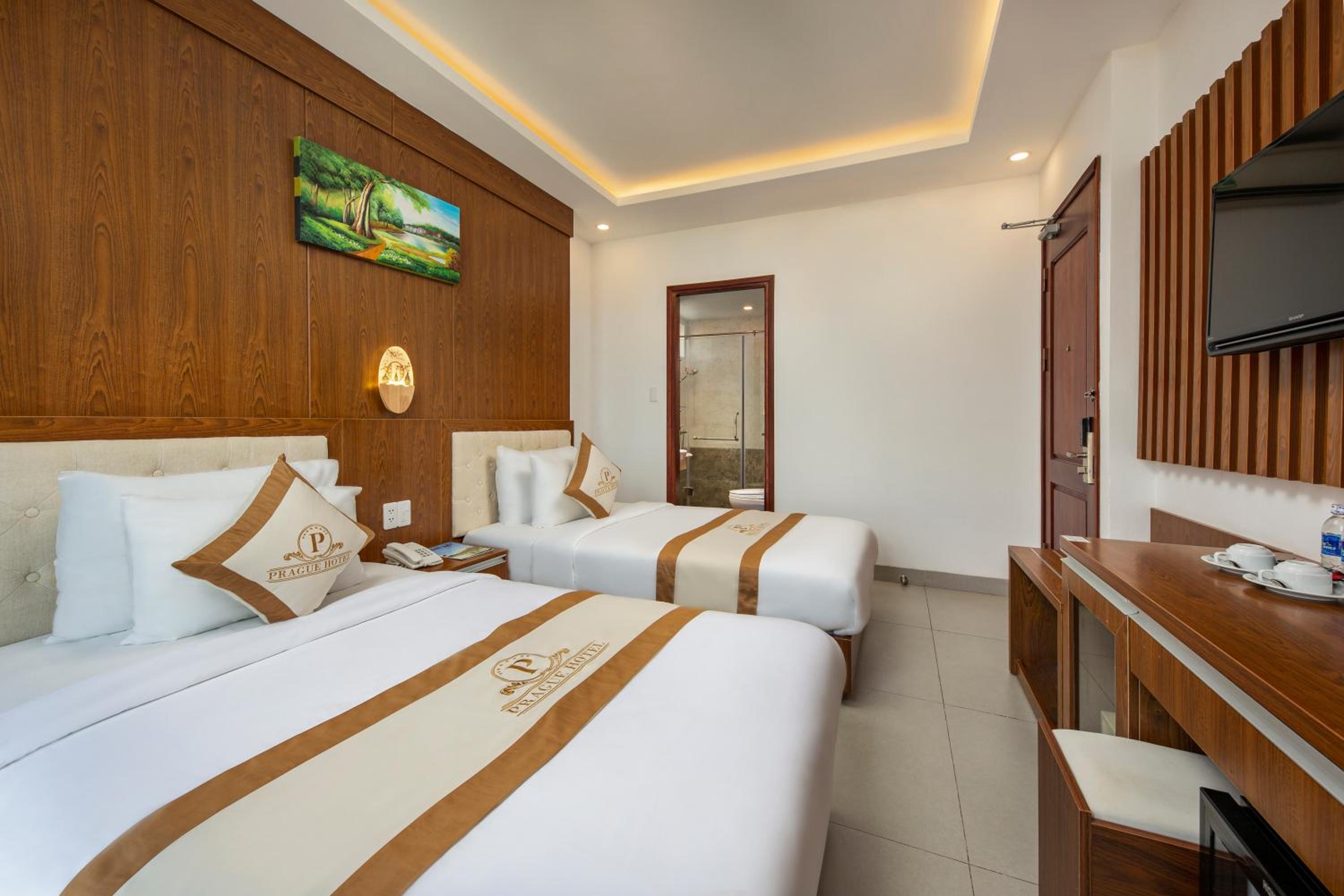 Twin Room with Mountain View