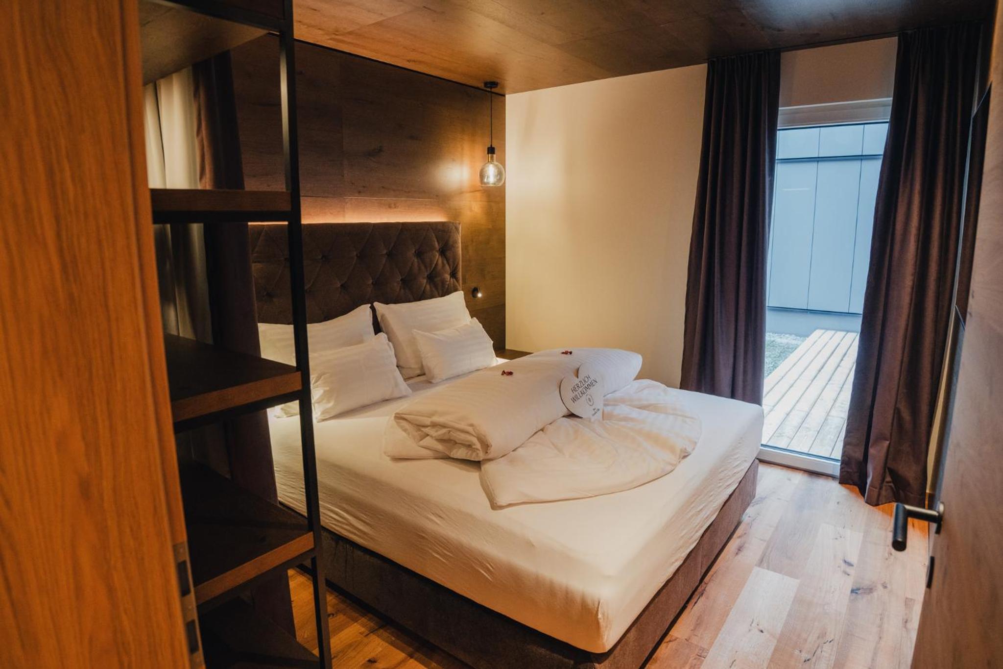 Two-Bedroom Chalet - Photo 6