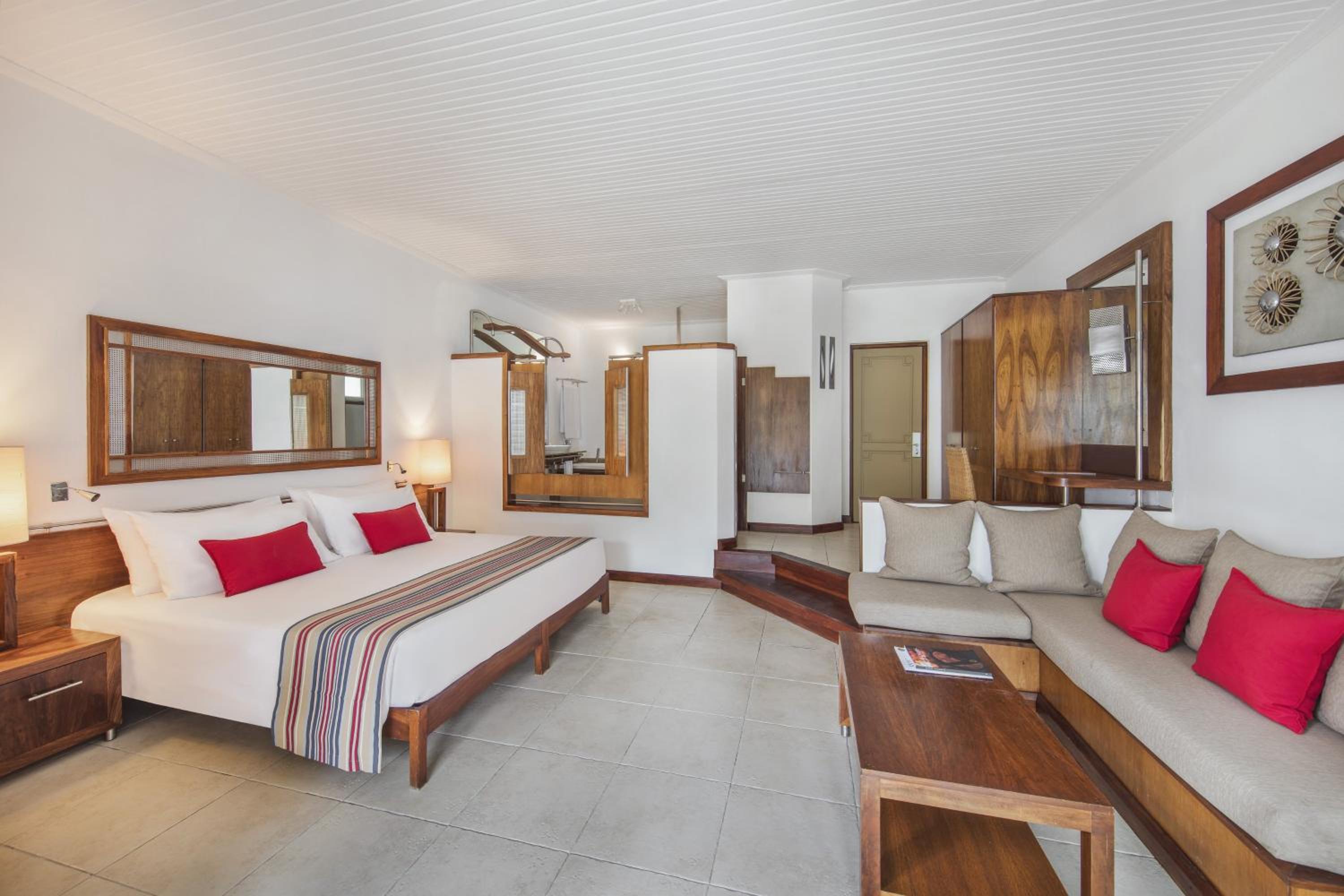 Shandrani Room – Honeymooners Only
