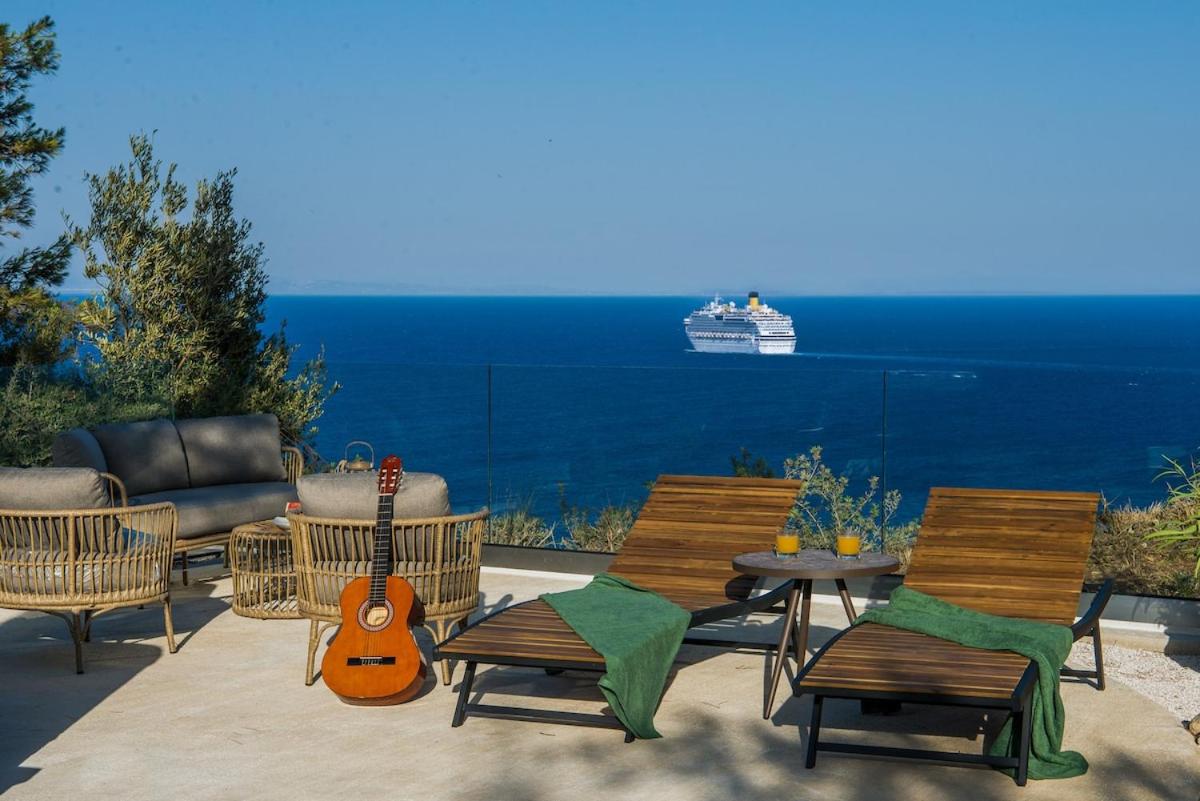 Villa with Sea View