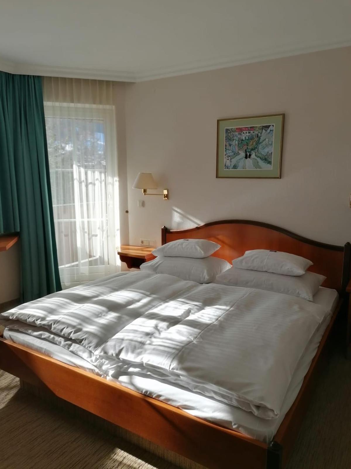 Standard Double Room - Photo 1