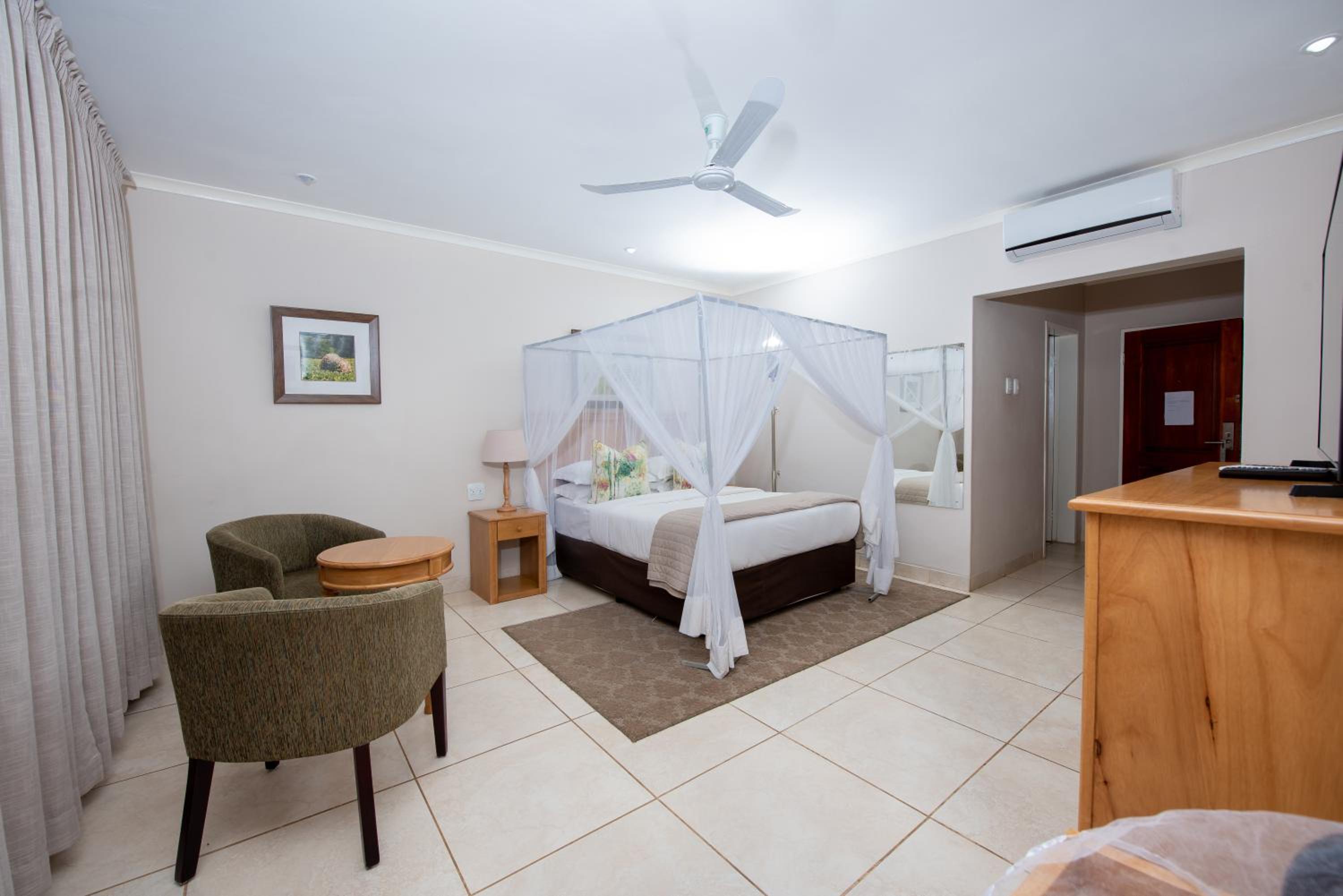 Deluxe Double Room photo 2