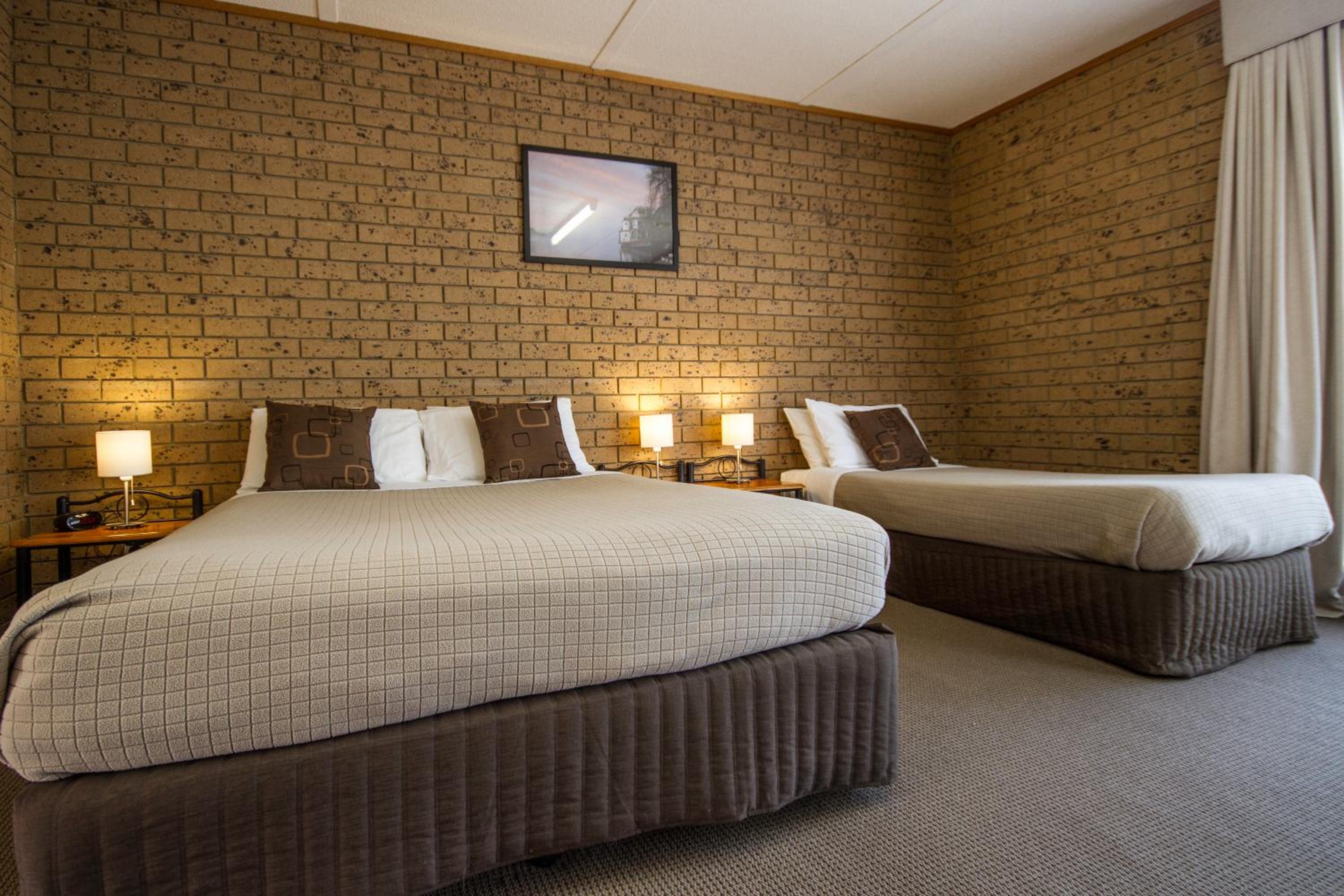 Standard Twin Room photo 3