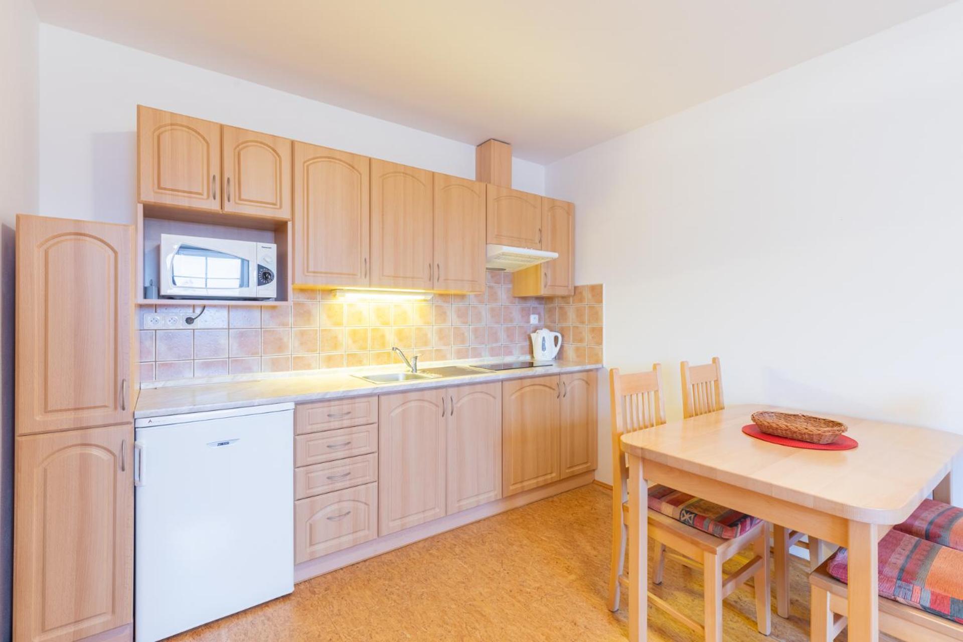 One-Bedroom Apartment with View photo 3