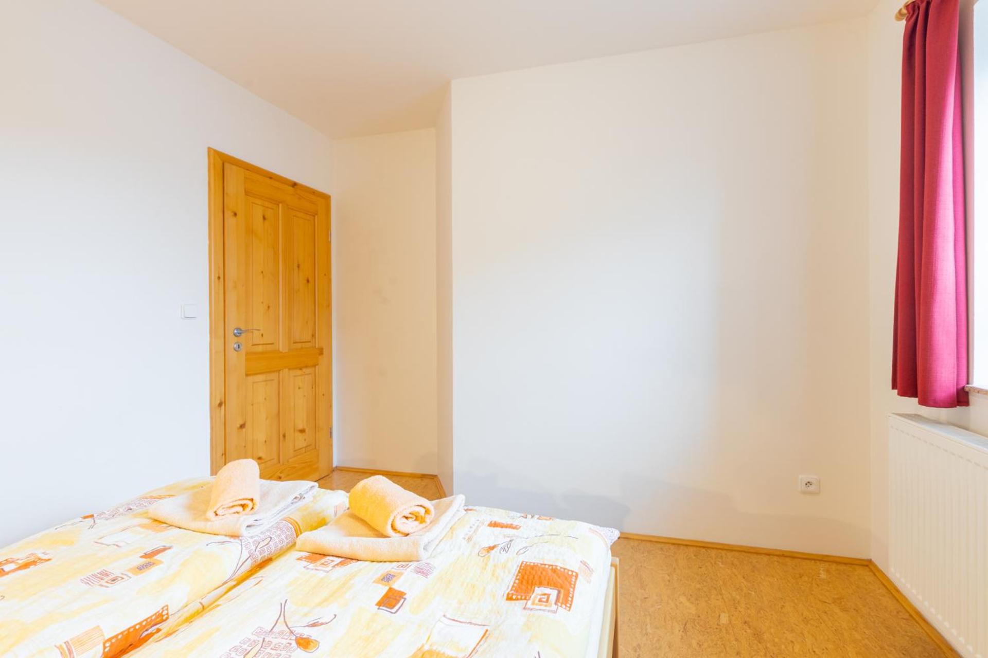 One-Bedroom Apartment with View photo 3
