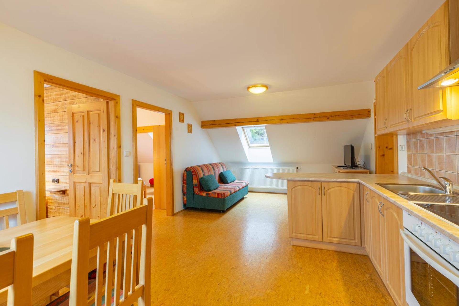 Two-Bedroom Apartment with Mountain View photo 2