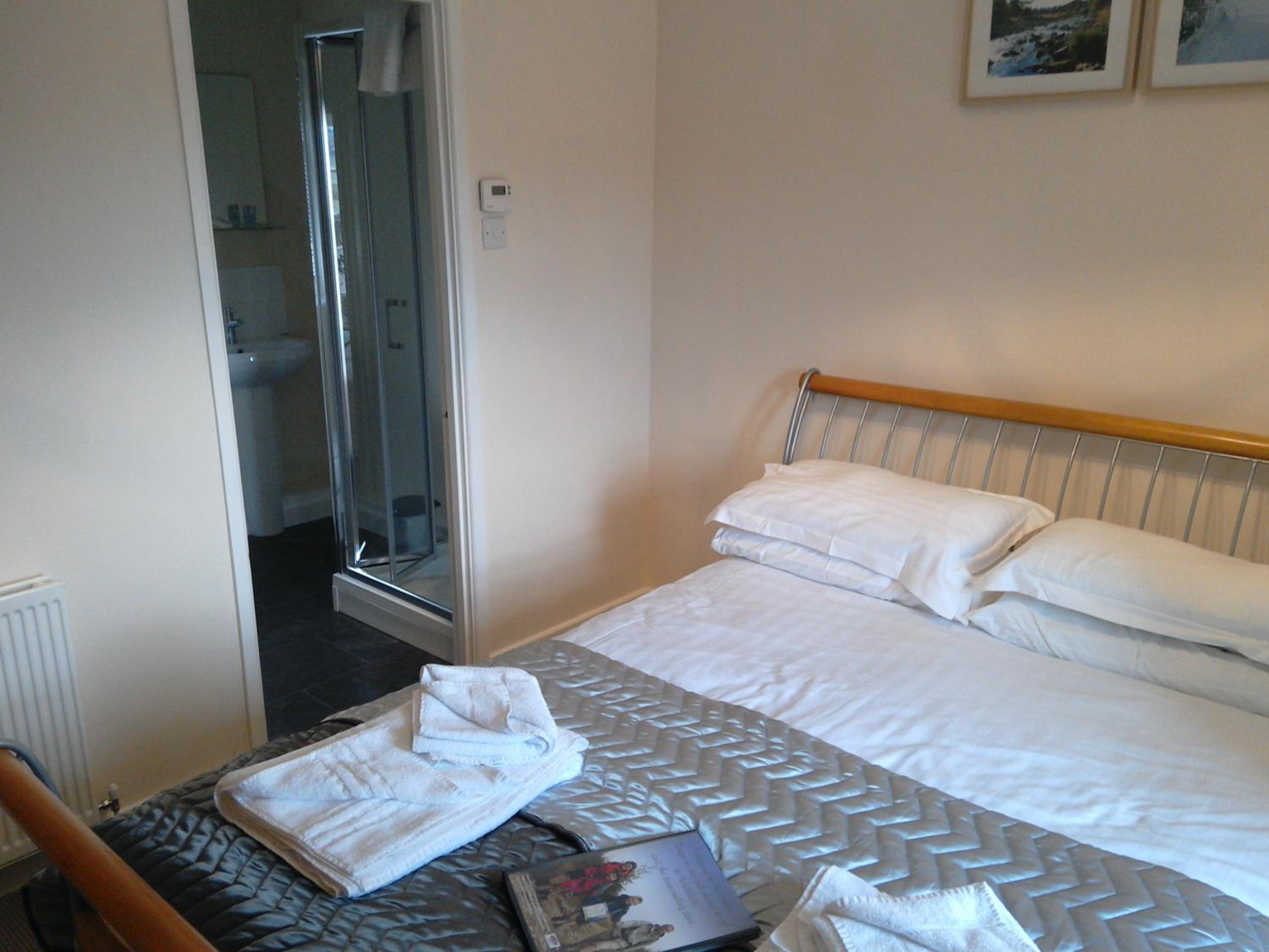 Double Room with Private Bathroom photo 1