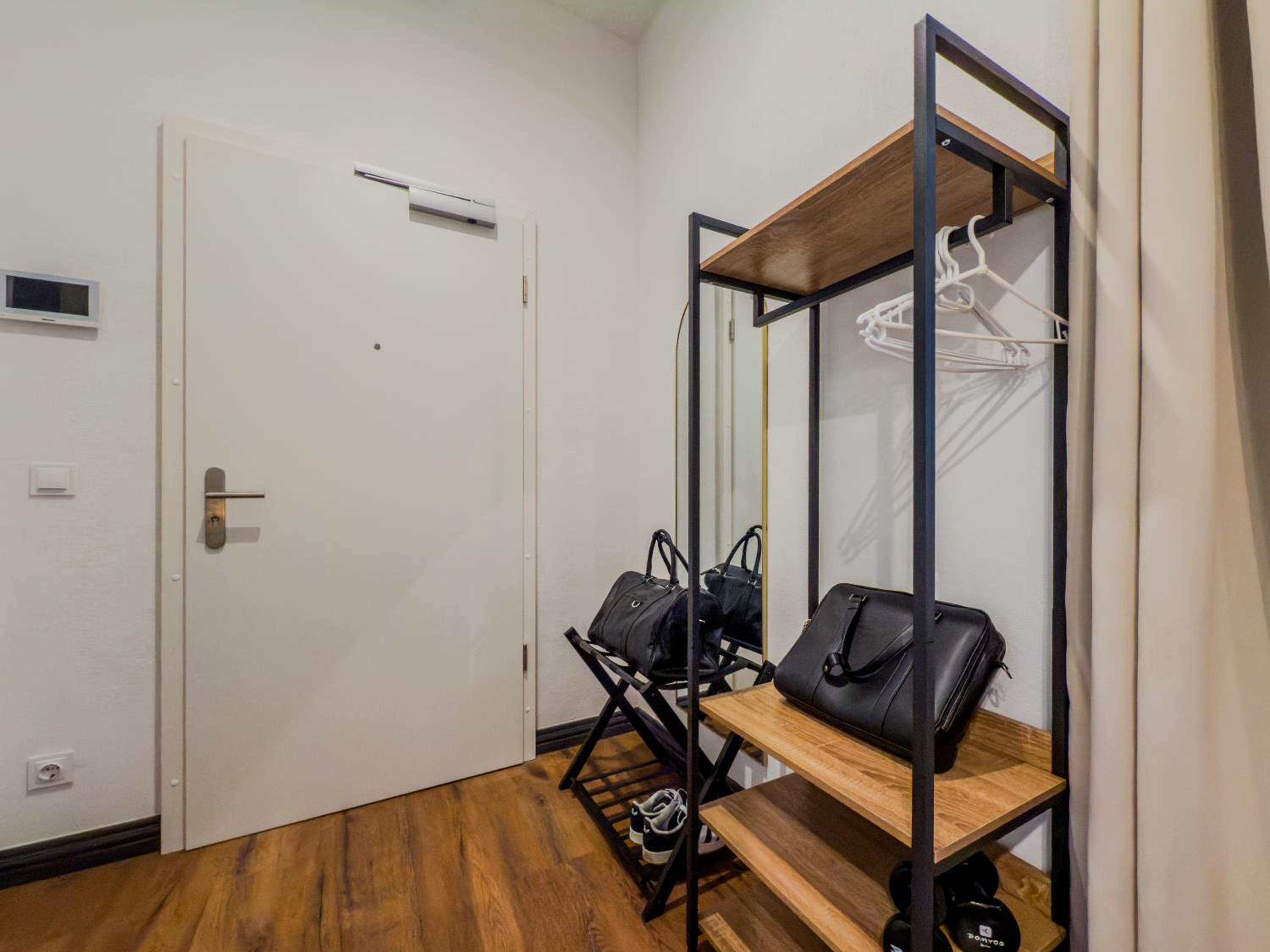 Deluxe Apartment photo 2