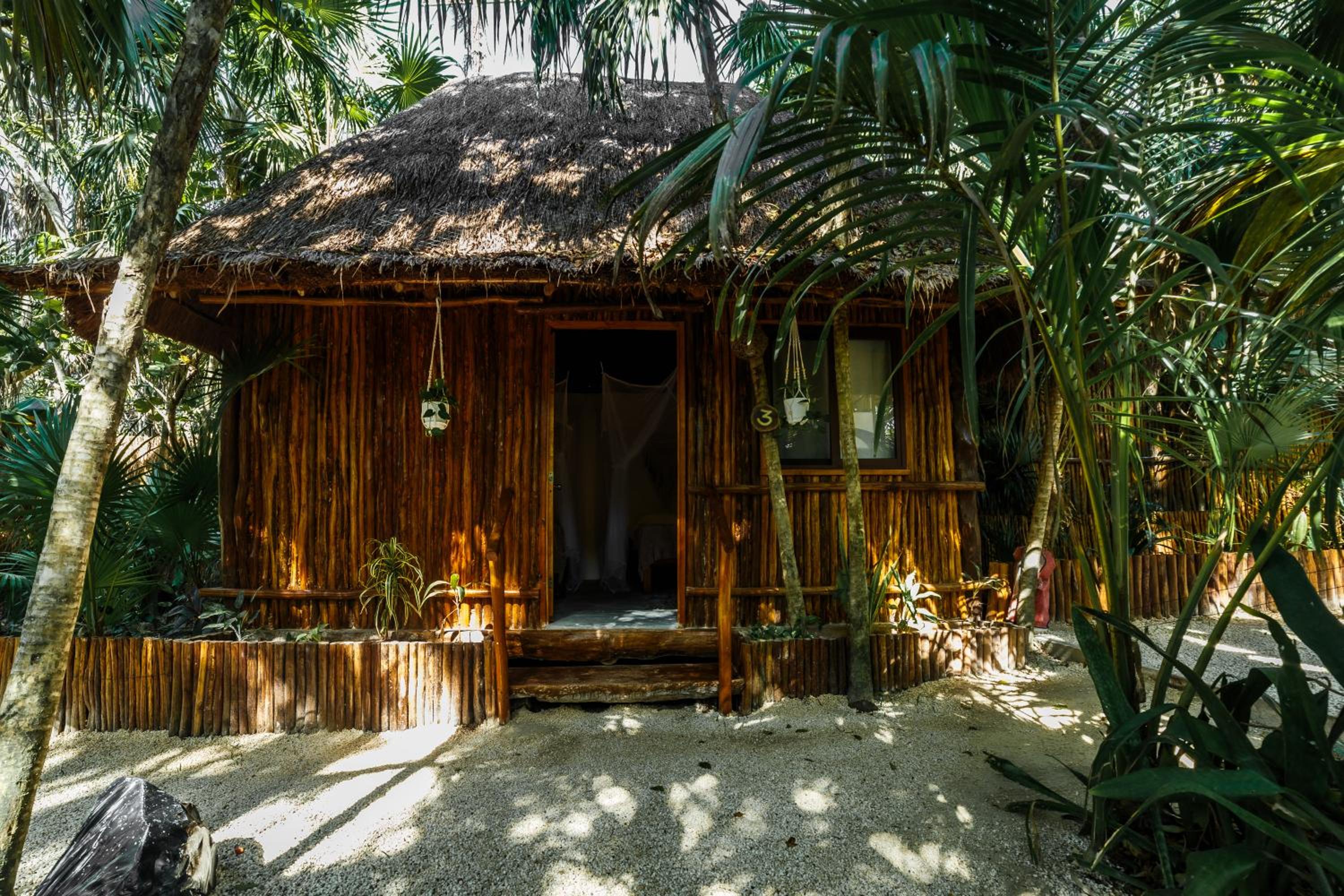 Triple Room with Private Bathroom - Photo 9