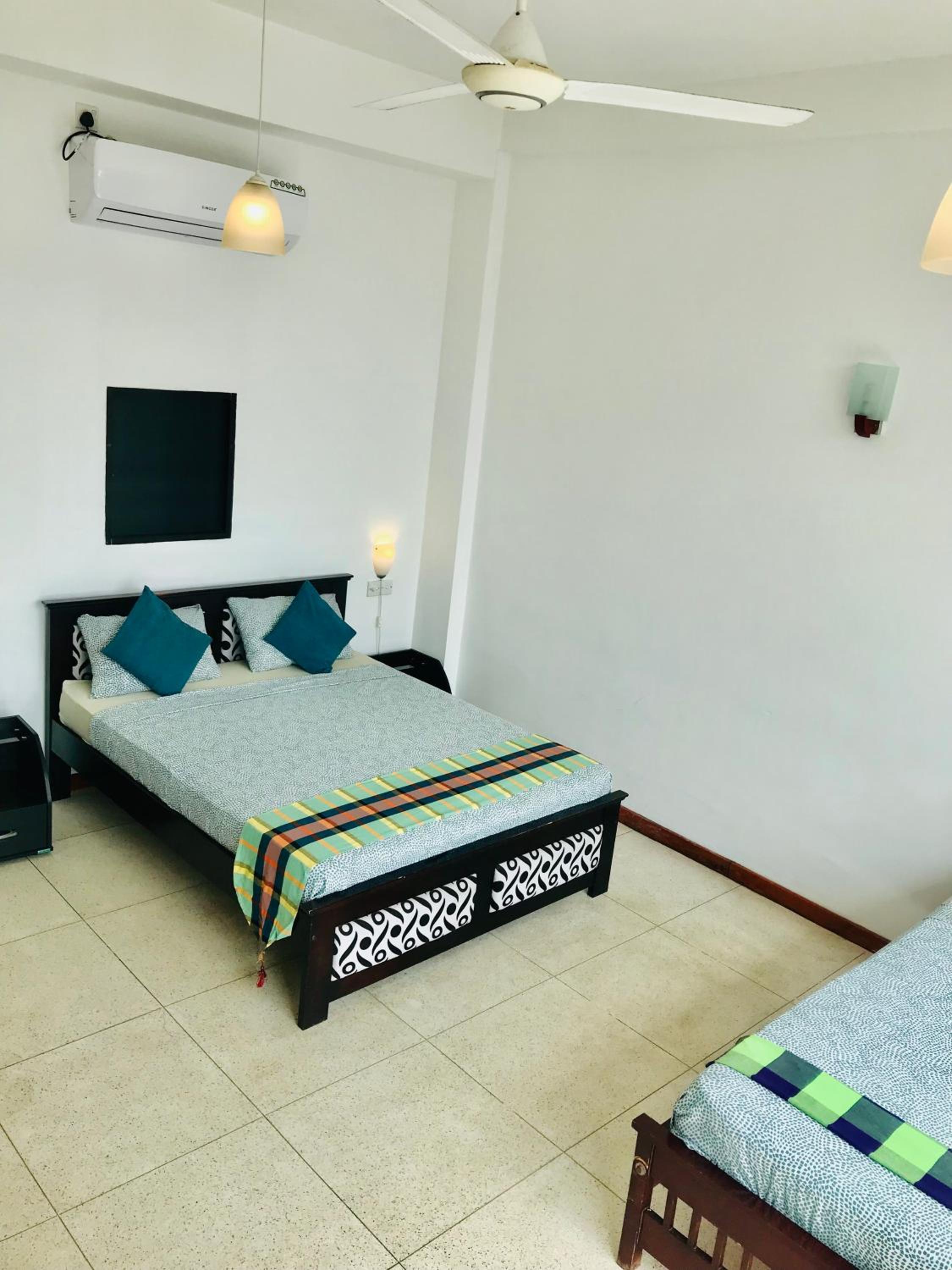 Double or Twin Room with Partial Sea View