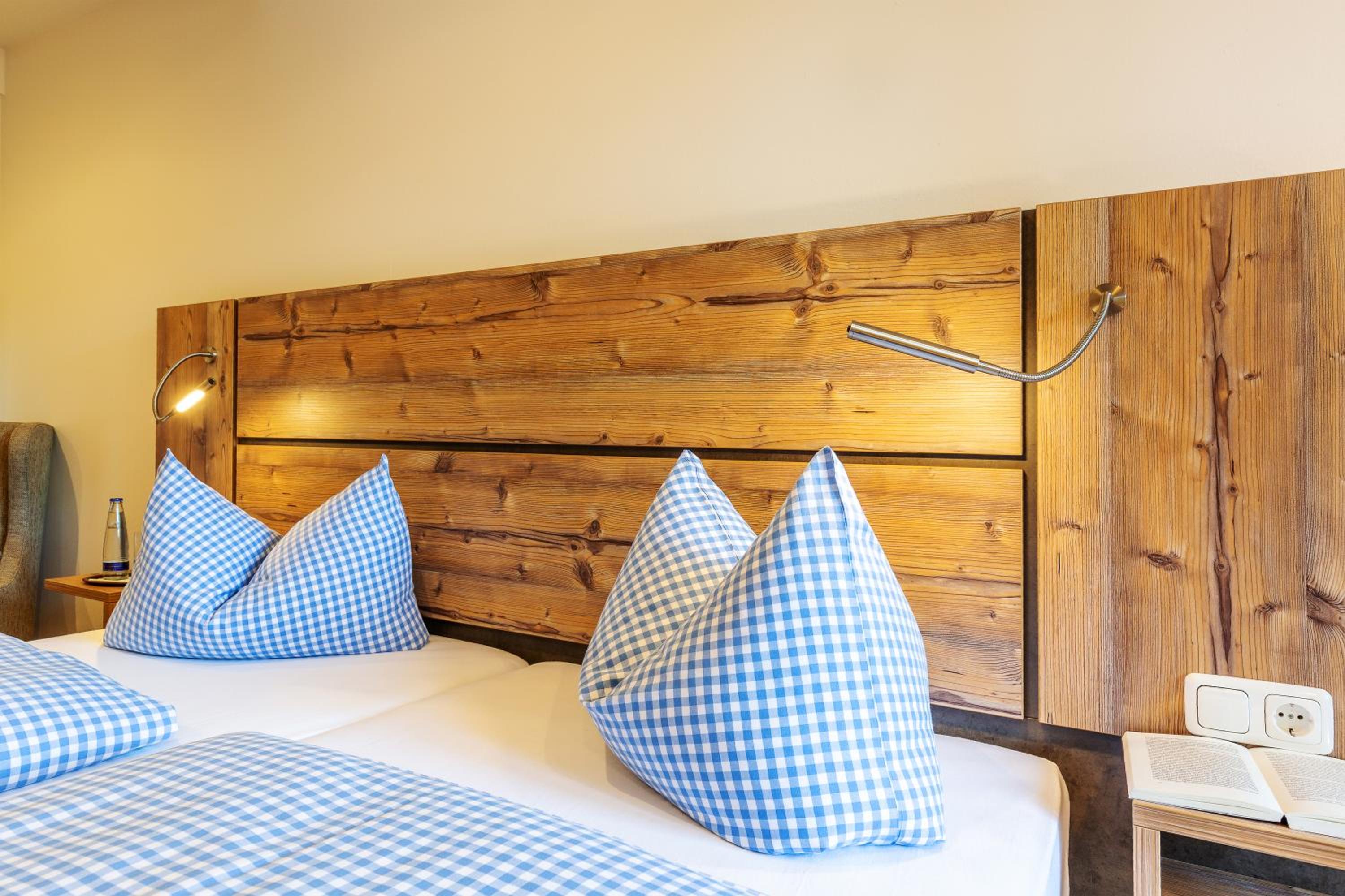 Double Room - Photo 5