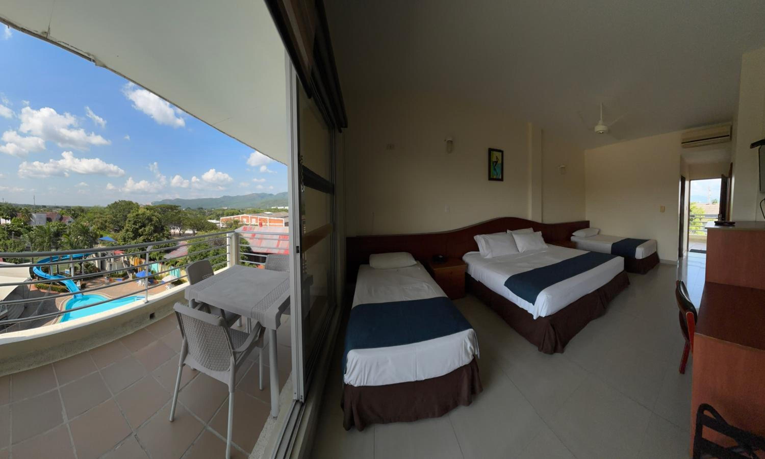 Classic Quadruple Room photo 3