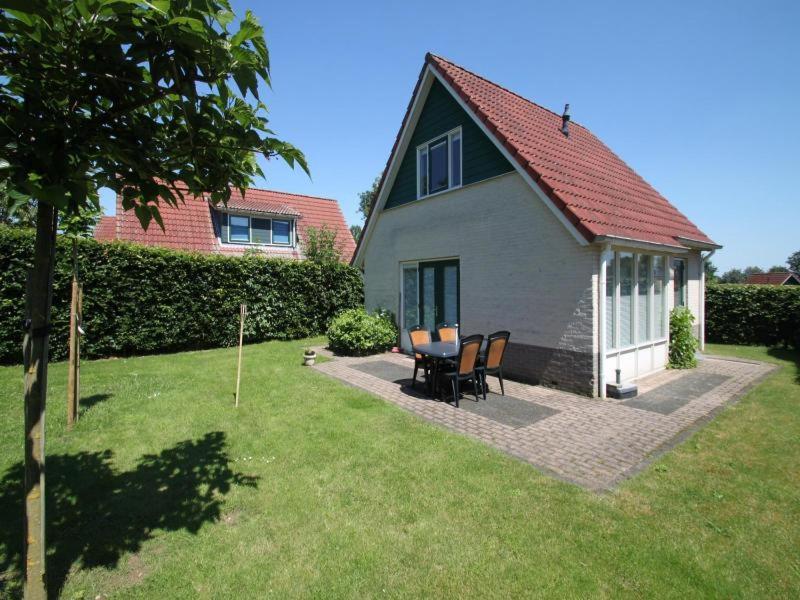 Three-Bedroom Cottage photo 2