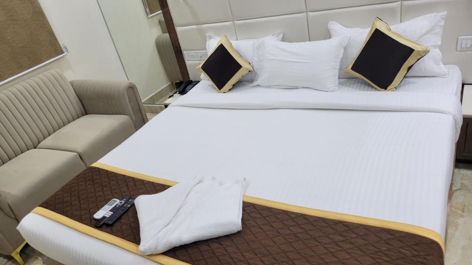 Deluxe Double Room - Photo 2