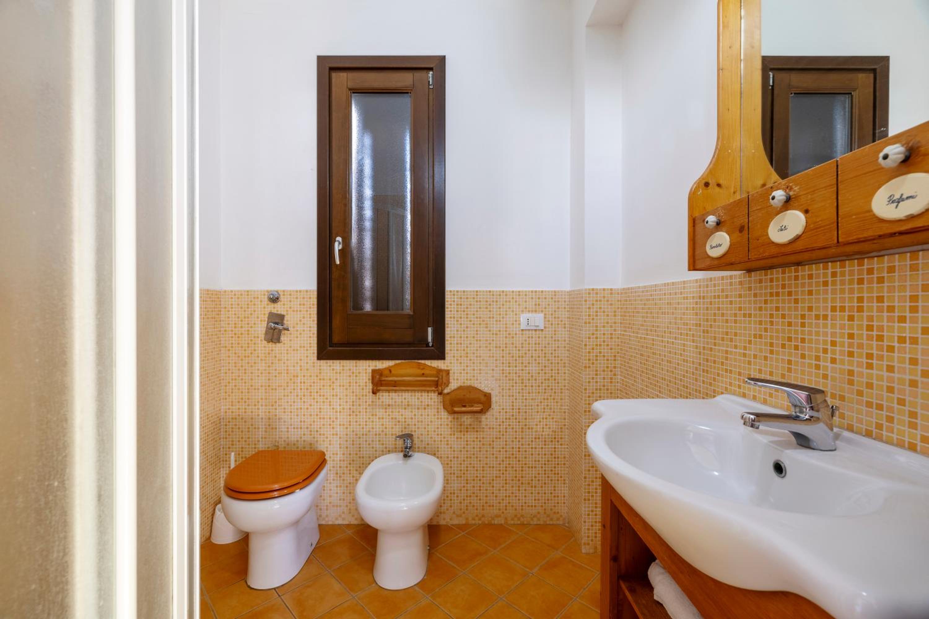 Two-Bedroom House - Photo 7