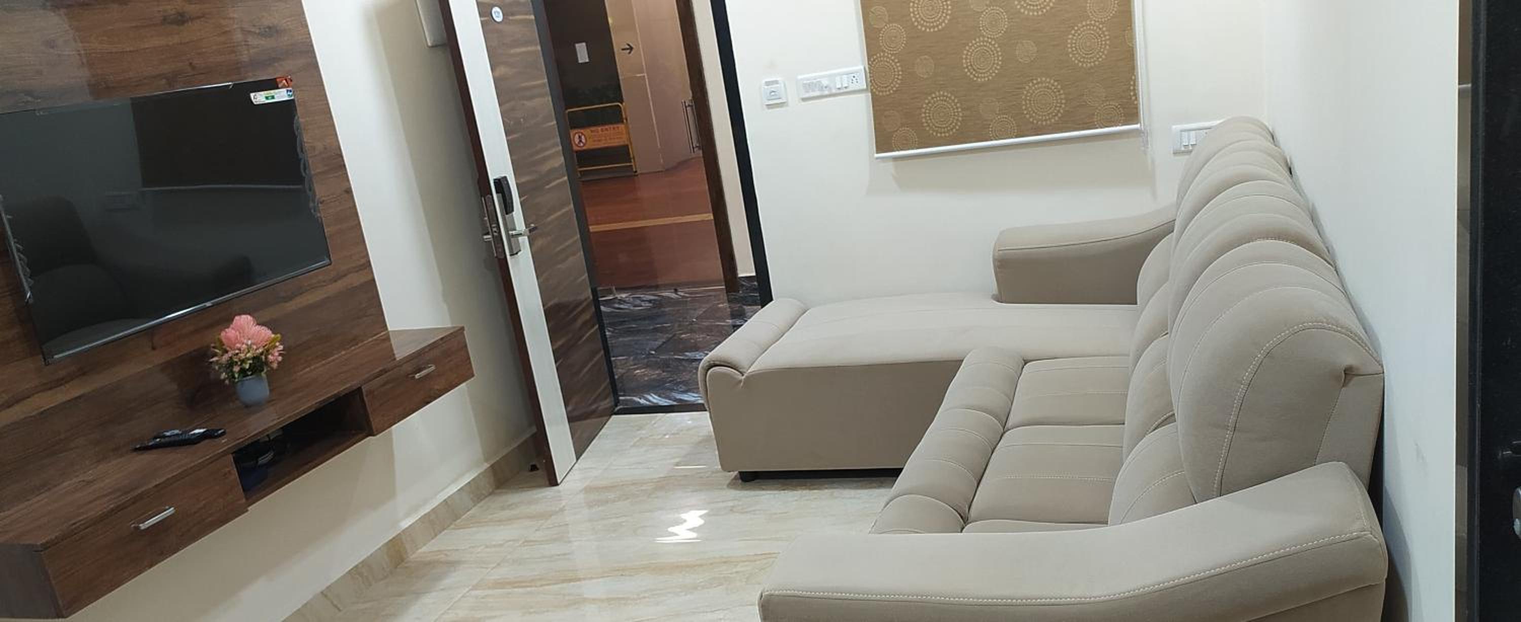 Suite - Photo 2