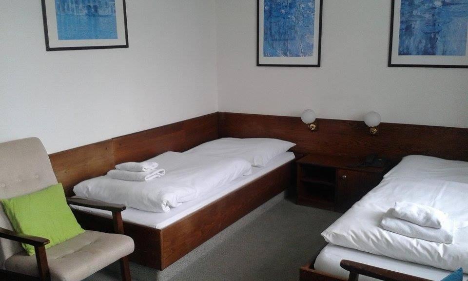 Double or Twin Room - Photo 11