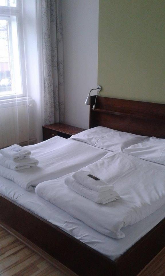 Double or Twin Room - Photo 14