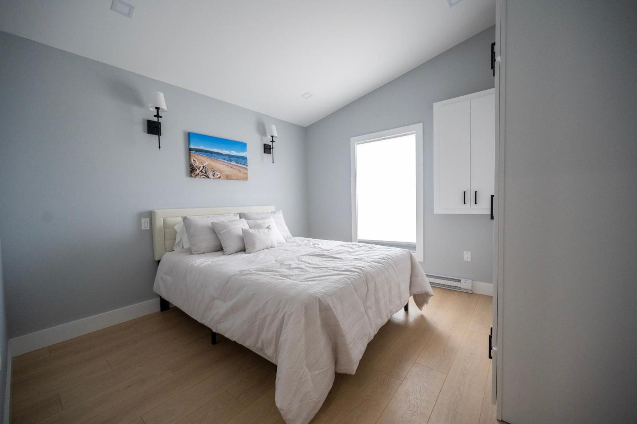 Two-Bedroom House photo 3