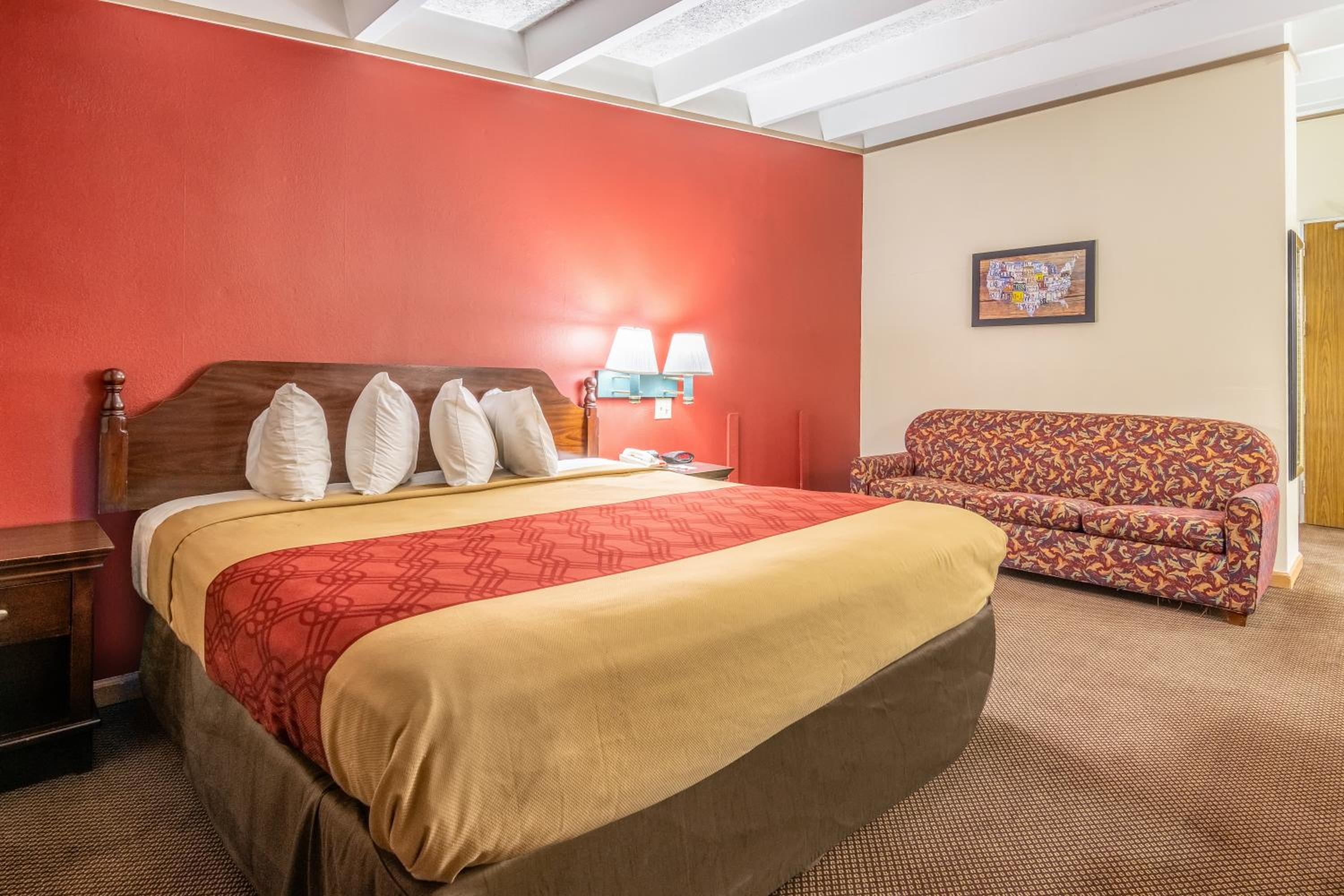 Suite - King Bed Non - Smoking - Photo 5