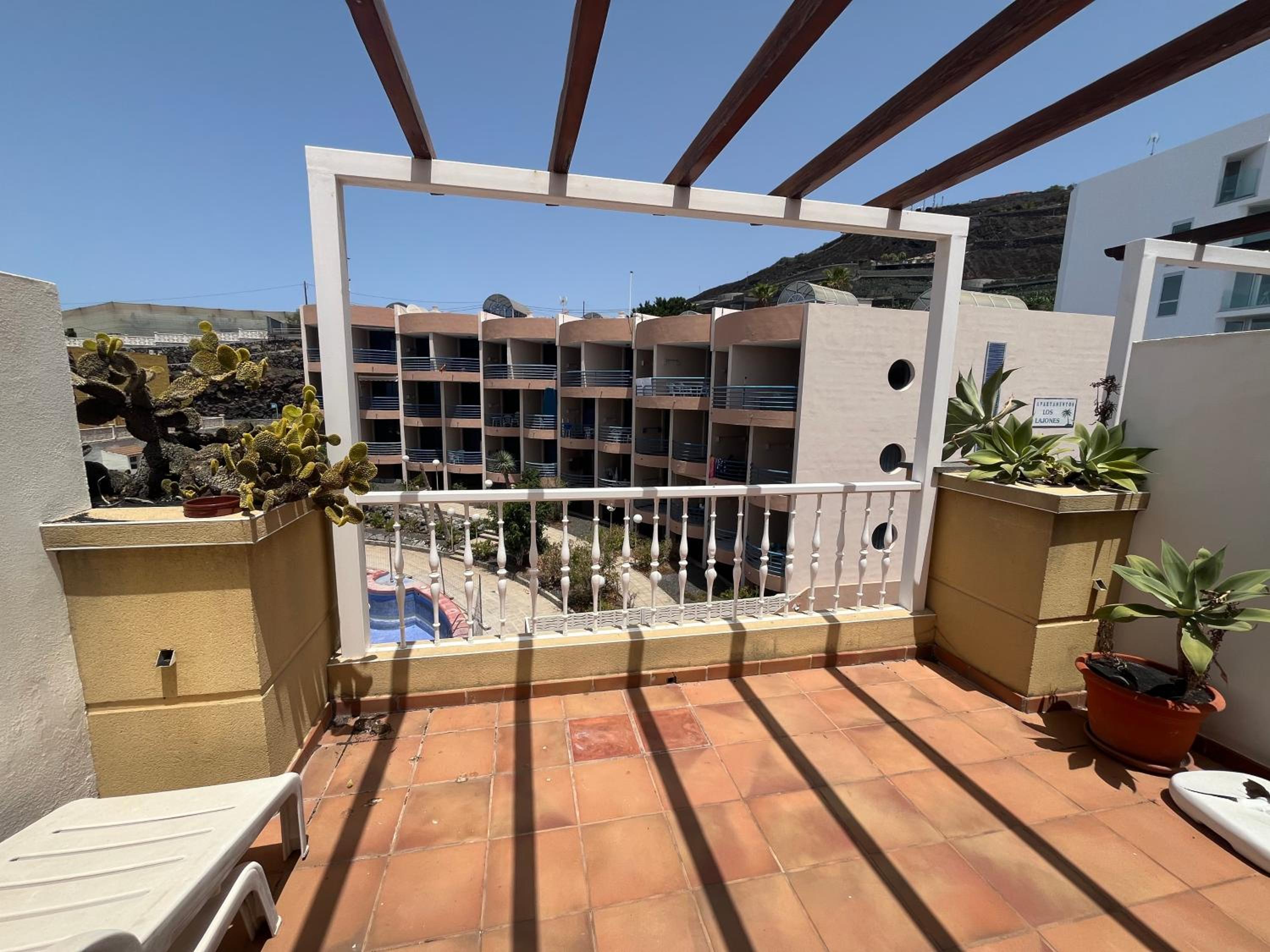 One-Bedroom Apartment with Terrace
