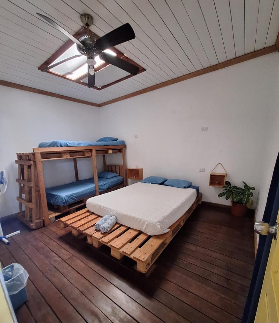 Economy Triple Room with Shared Bathroom
